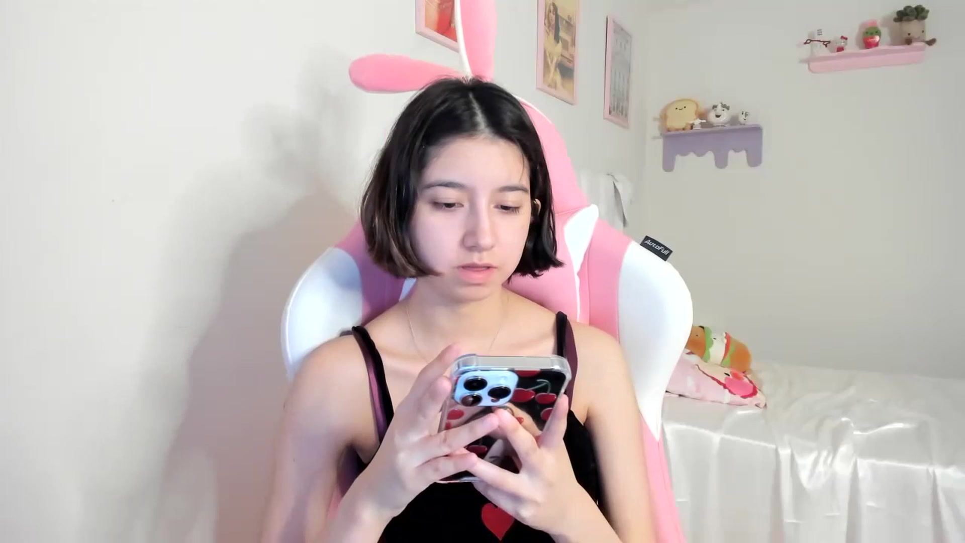 Gallery image thumbnail from Cherrycute666's myfreecams stream on, 07/10/2023, 01:30 image 19 of 20