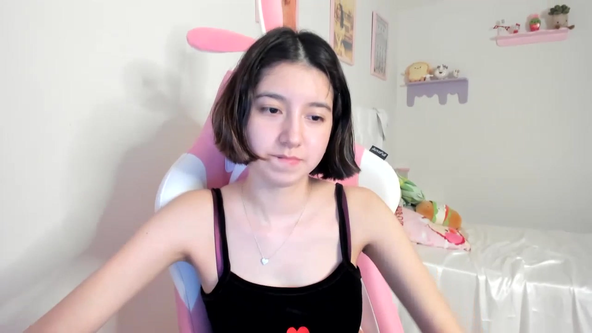 Gallery image thumbnail from Cherrycute666's myfreecams stream on, 07/10/2023, 01:30 image 17 of 20