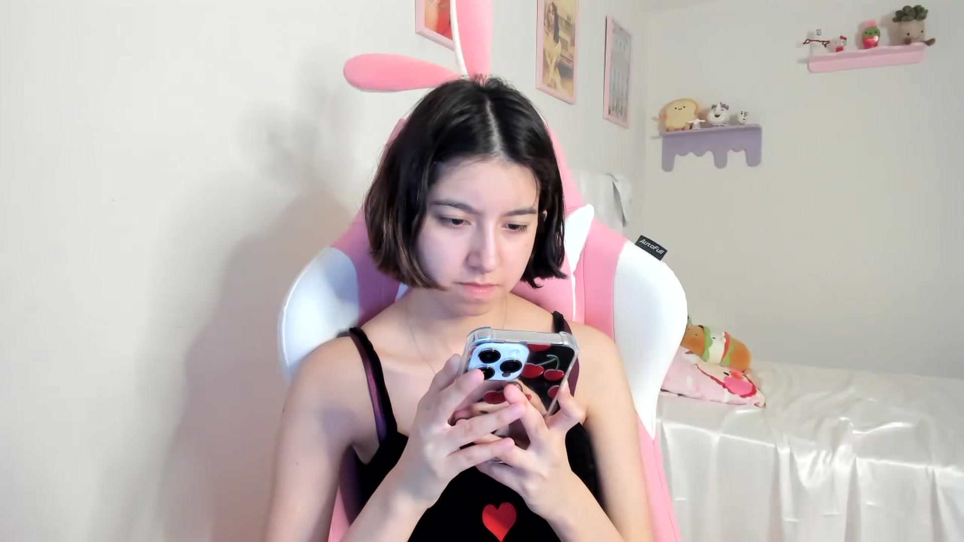 Gallery image thumbnail from Cherrycute666's myfreecams stream on, 07/10/2023, 01:30 image 20 of 20