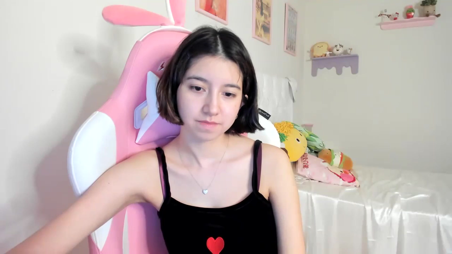 Gallery image thumbnail from Cherrycute666's myfreecams stream on, 07/10/2023, 01:30 image 1 of 20