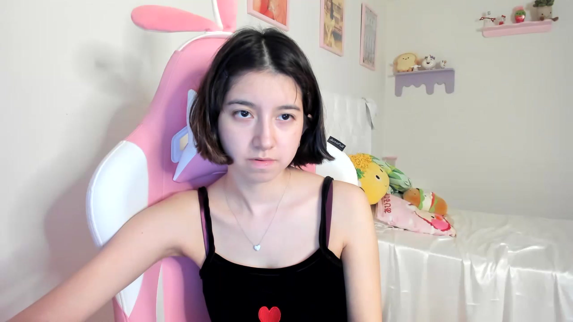 Gallery image thumbnail from Cherrycute666's myfreecams stream on, 07/10/2023, 01:30 image 2 of 20