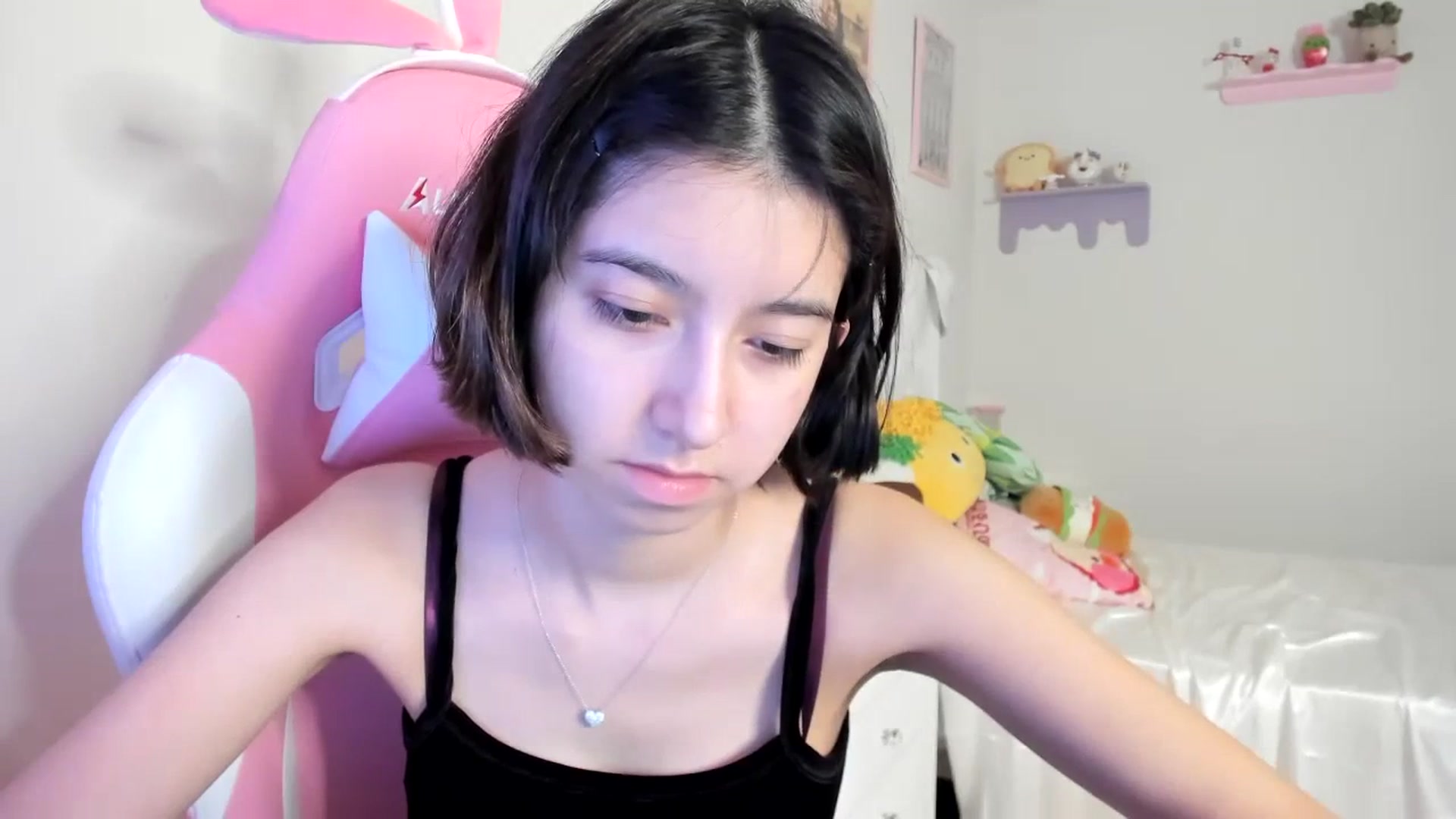 Gallery image thumbnail from Cherrycute666's myfreecams stream on, 07/10/2023, 01:30 image 6 of 20