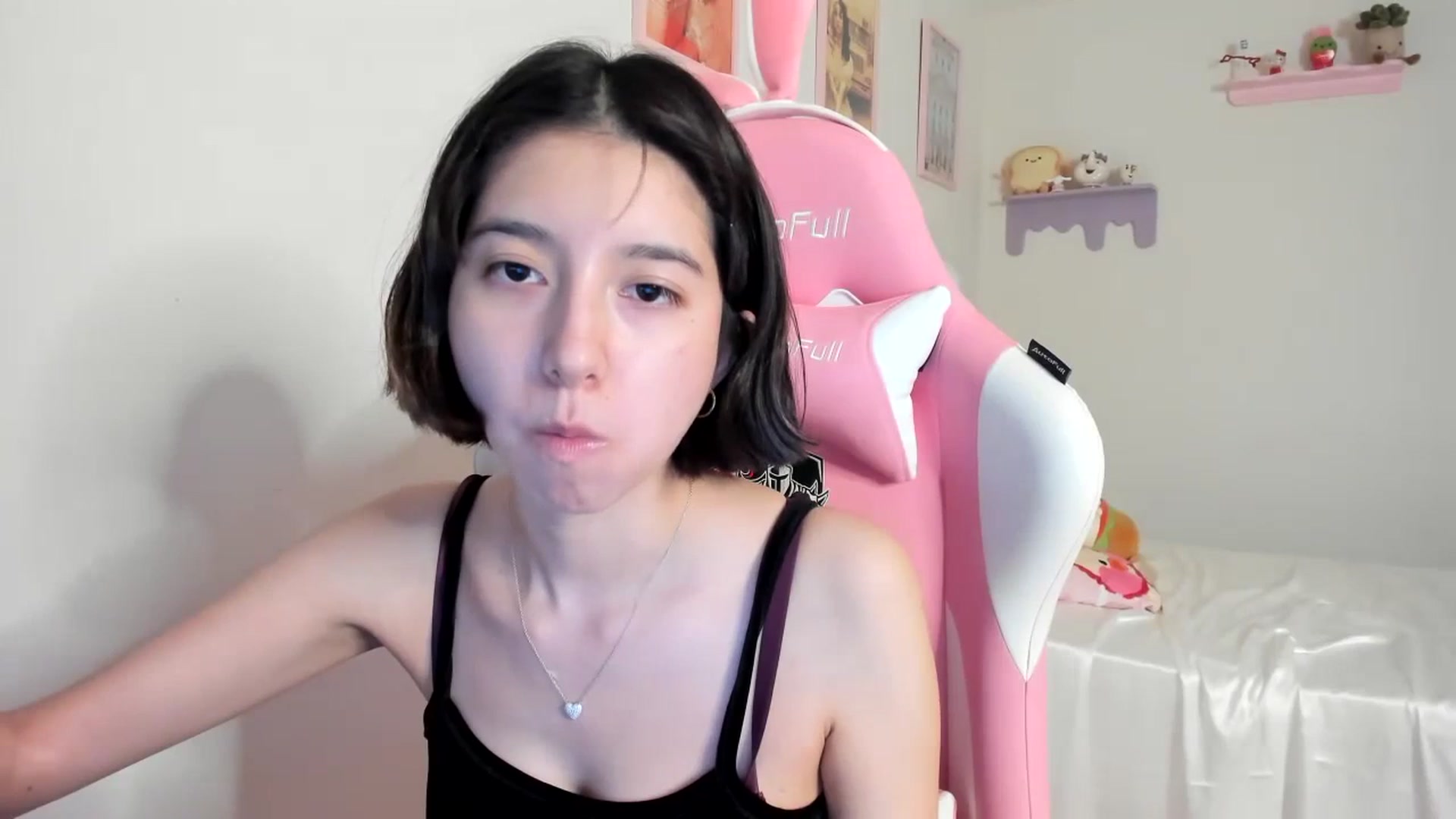 Gallery image thumbnail from Cherrycute666's myfreecams stream on, 07/10/2023, 01:30 image 11 of 20
