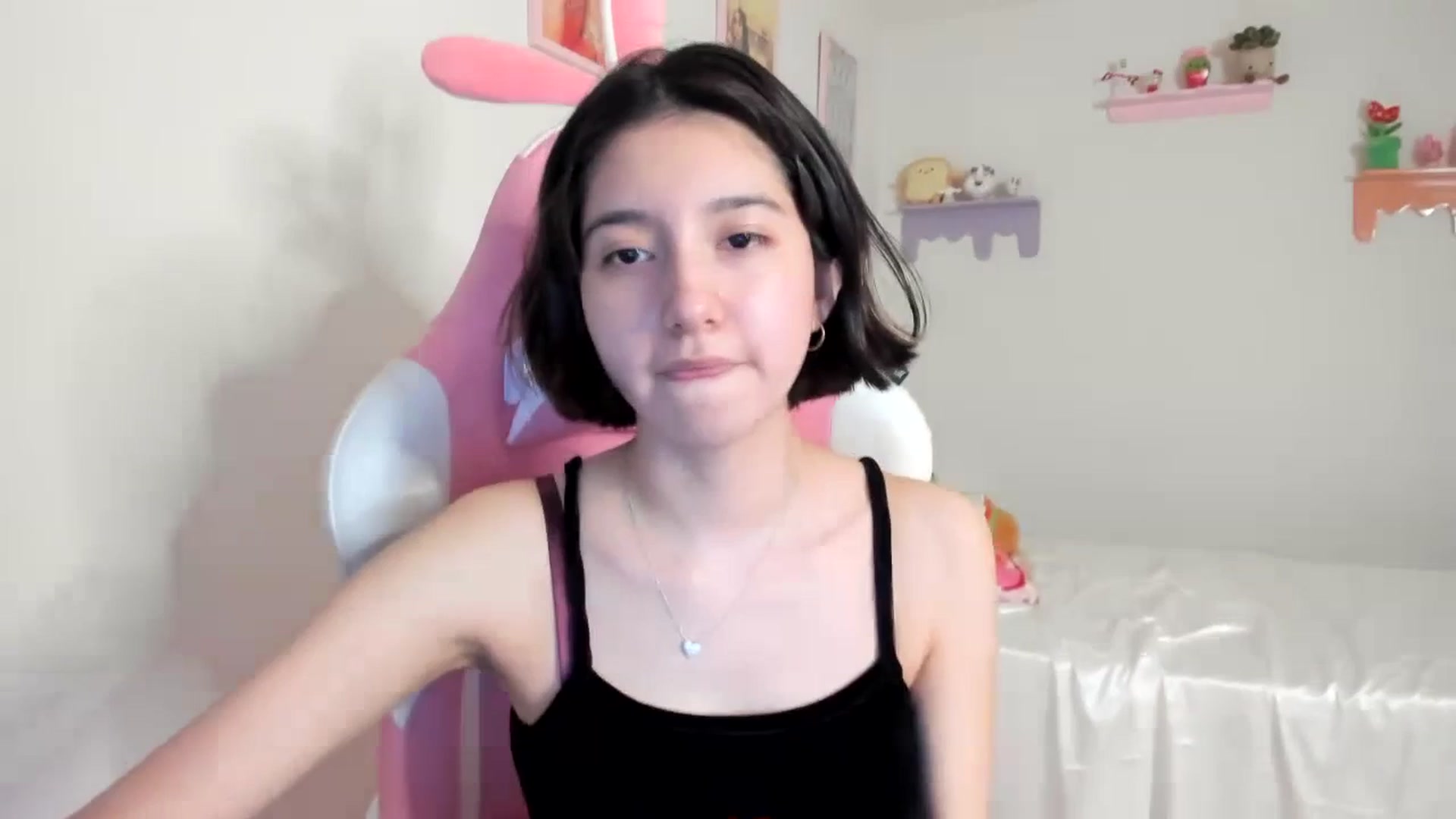 Gallery image thumbnail from Cherrycute666's myfreecams stream on, 07/10/2023, 03:42 image 8 of 20