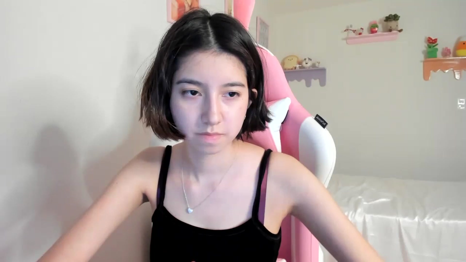 Gallery image thumbnail from Cherrycute666's myfreecams stream on, 07/10/2023, 03:42 image 4 of 20