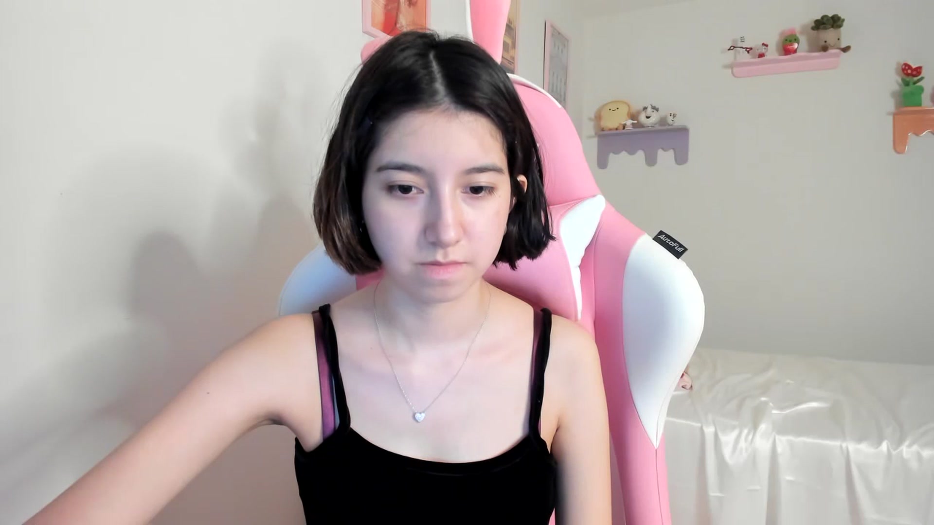 Gallery image thumbnail from Cherrycute666's myfreecams stream on, 07/10/2023, 03:42 image 15 of 20