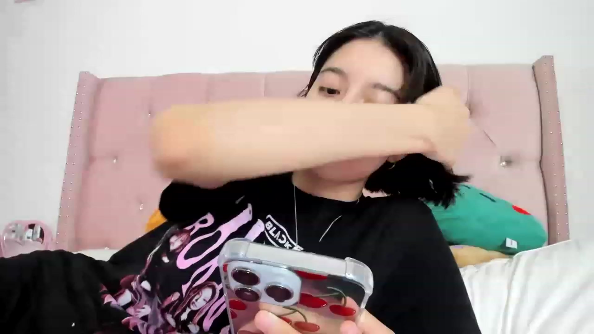 Gallery image thumbnail from Cherrycute666's myfreecams stream on, 07/10/2023, 08:30 image 7 of 20