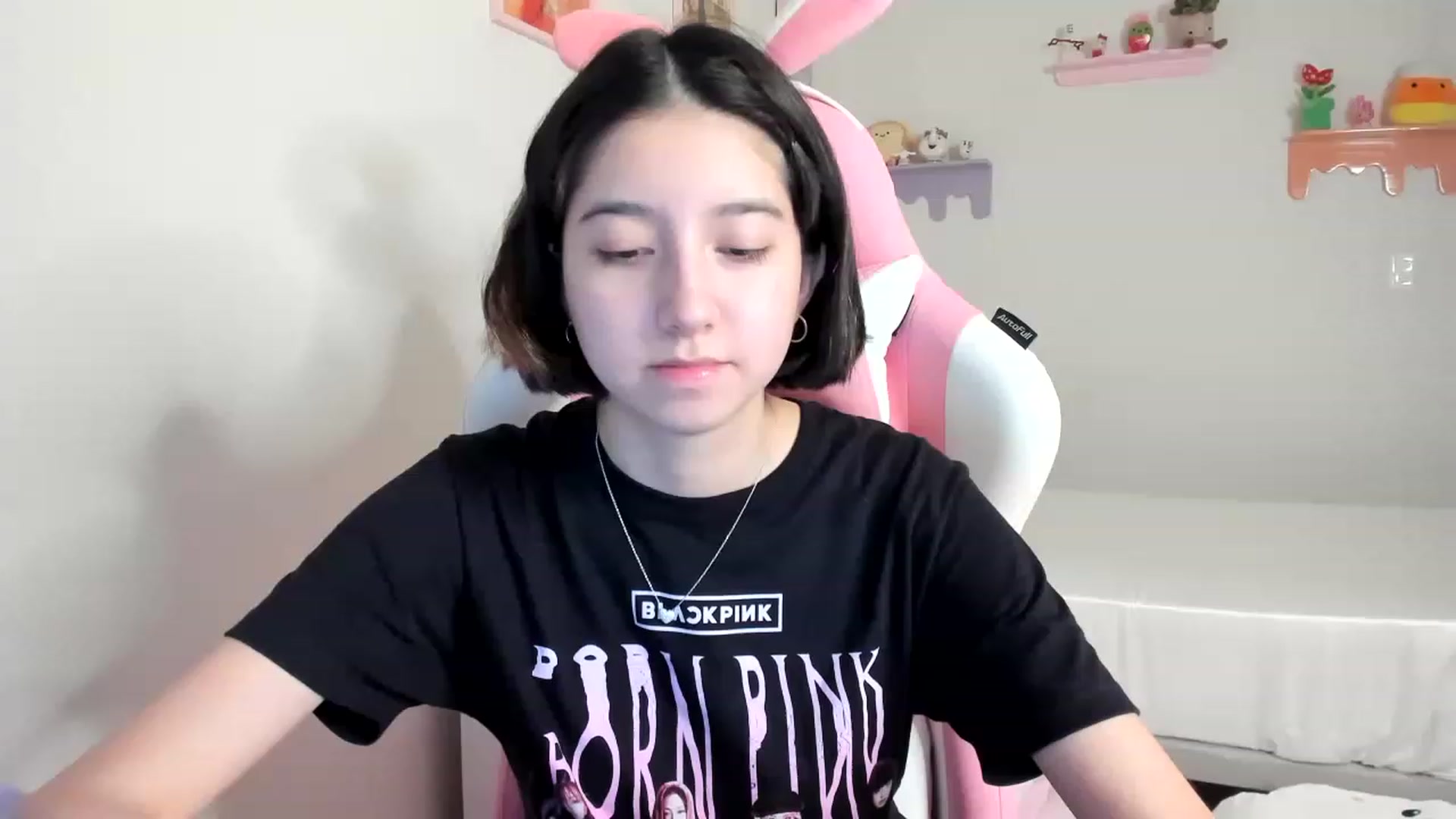 Gallery image thumbnail from Cherrycute666's myfreecams stream on, 07/11/2023, 24:56 image 6 of 20