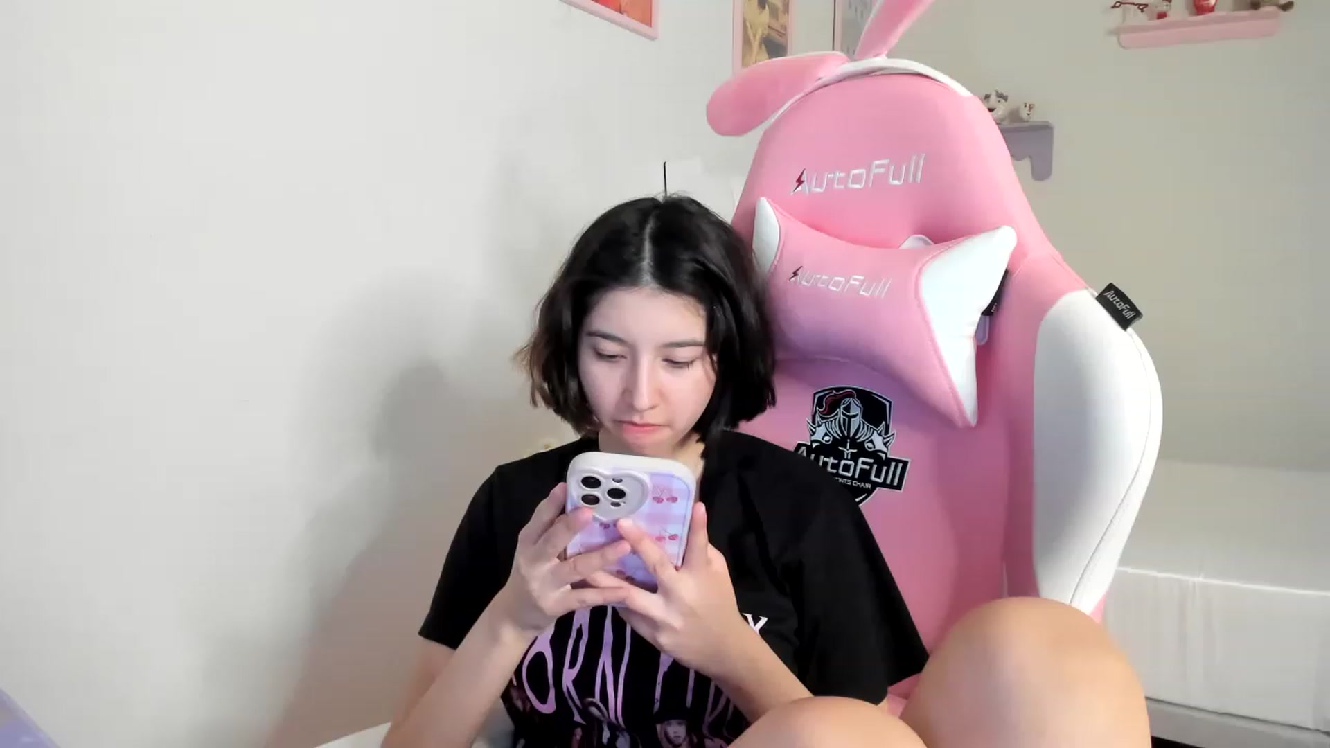 Gallery image thumbnail from Cherrycute666's myfreecams stream on, 07/11/2023, 02:32 image 2 of 20