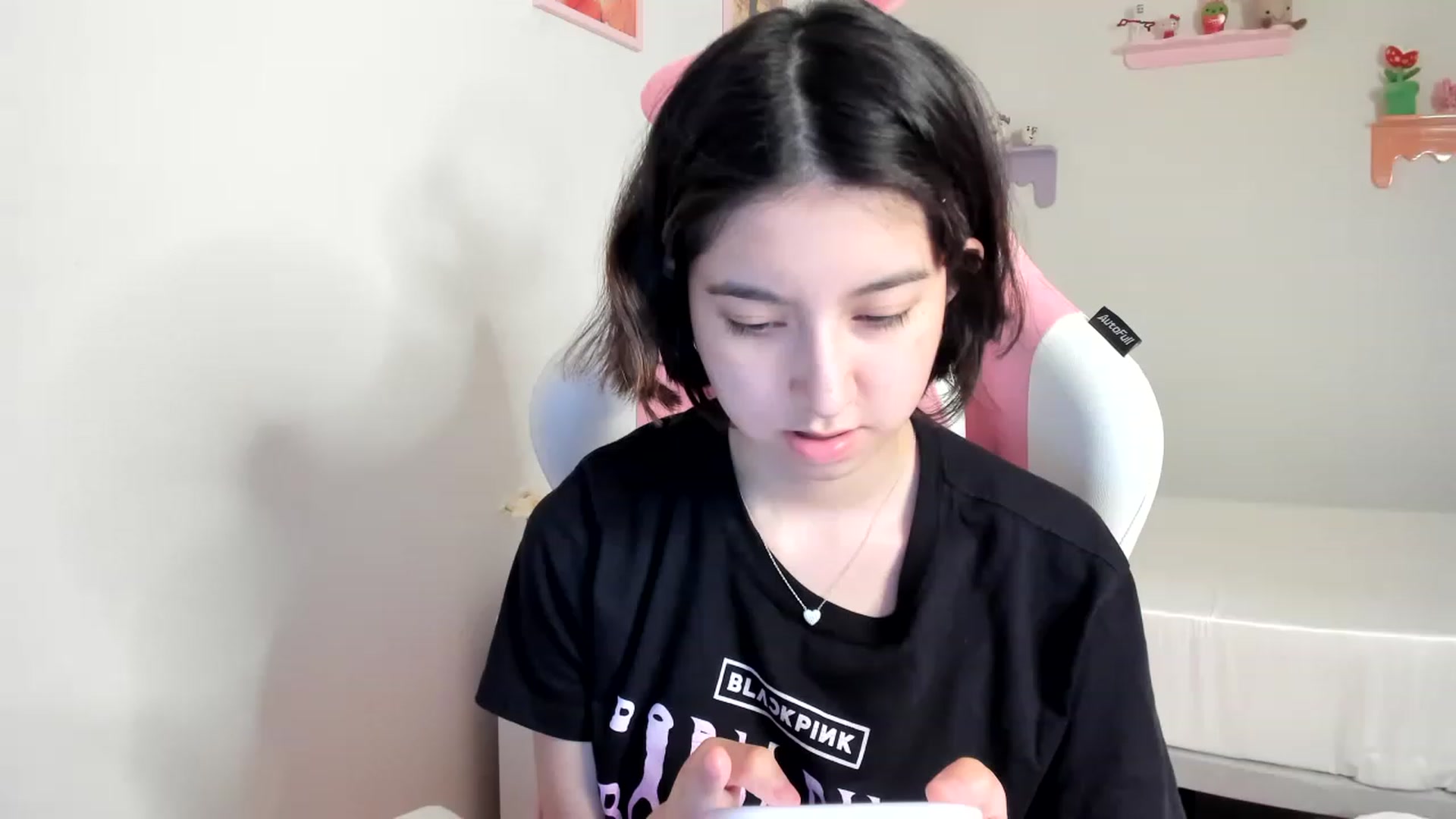 Gallery image thumbnail from Cherrycute666's myfreecams stream on, 07/11/2023, 02:32 image 4 of 20