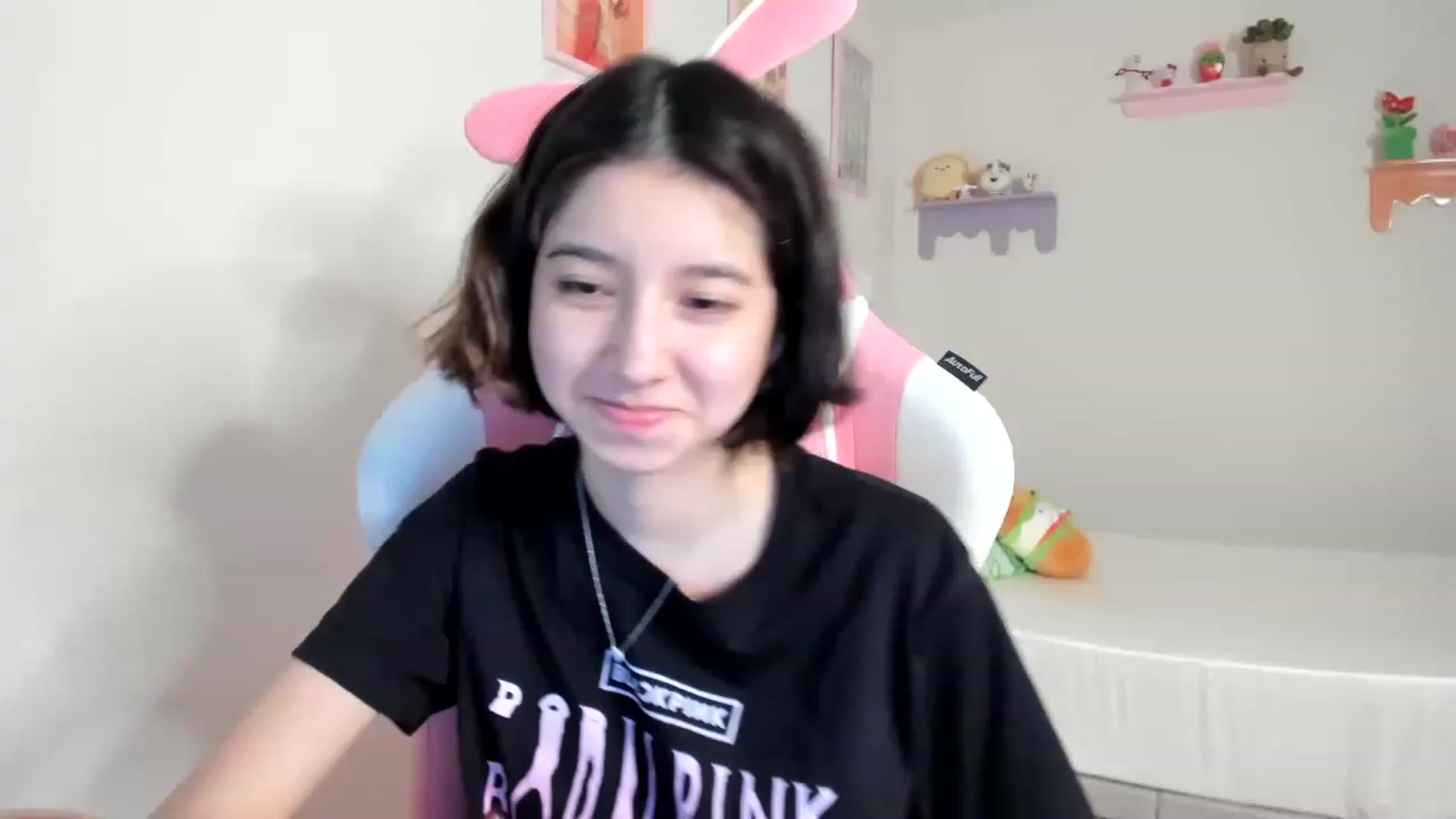 Gallery image thumbnail from Cherrycute666's myfreecams stream on, 07/11/2023, 02:32 image 10 of 20