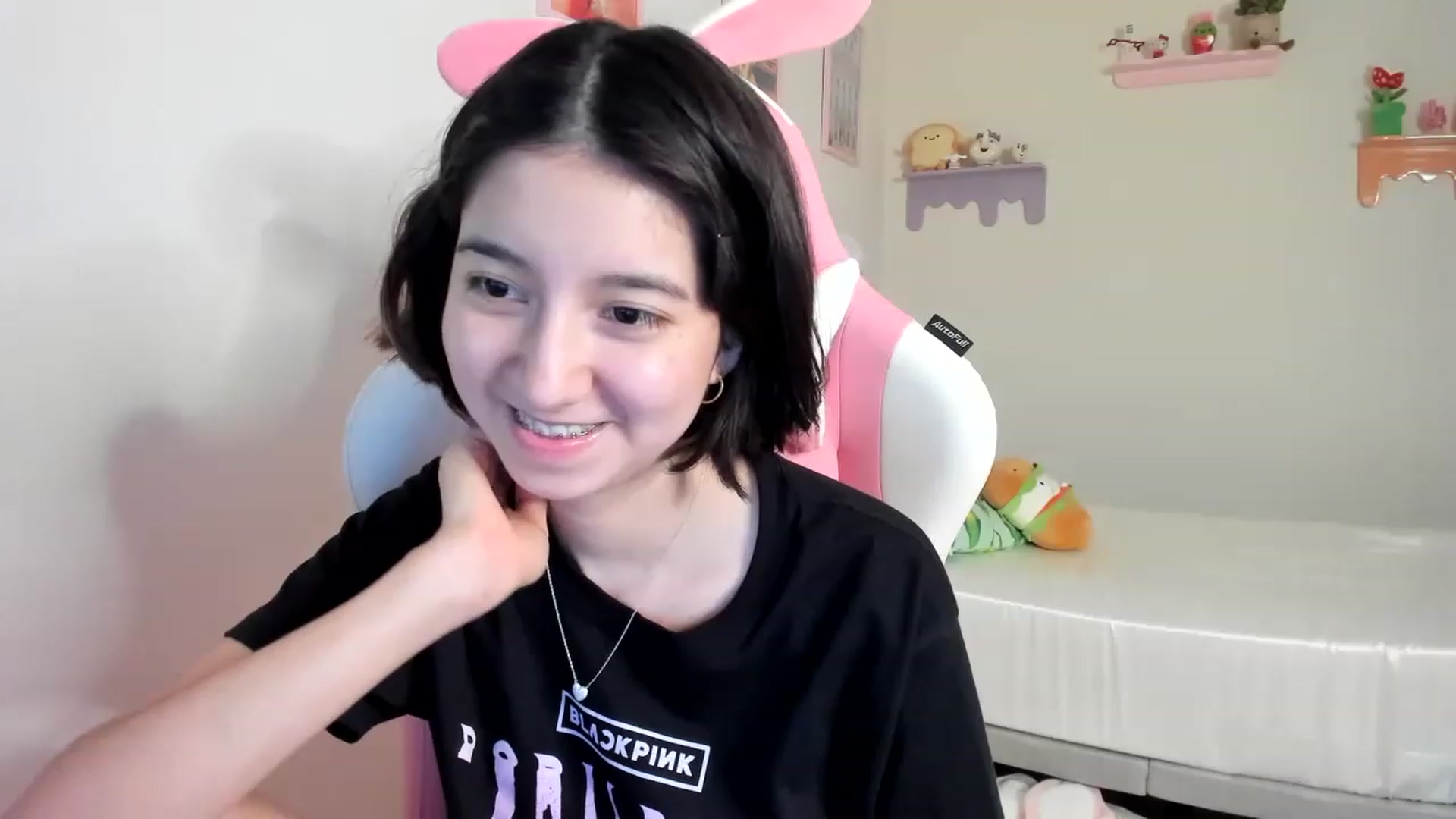 Gallery image thumbnail from Cherrycute666's myfreecams stream on, 07/11/2023, 03:55 image 19 of 20