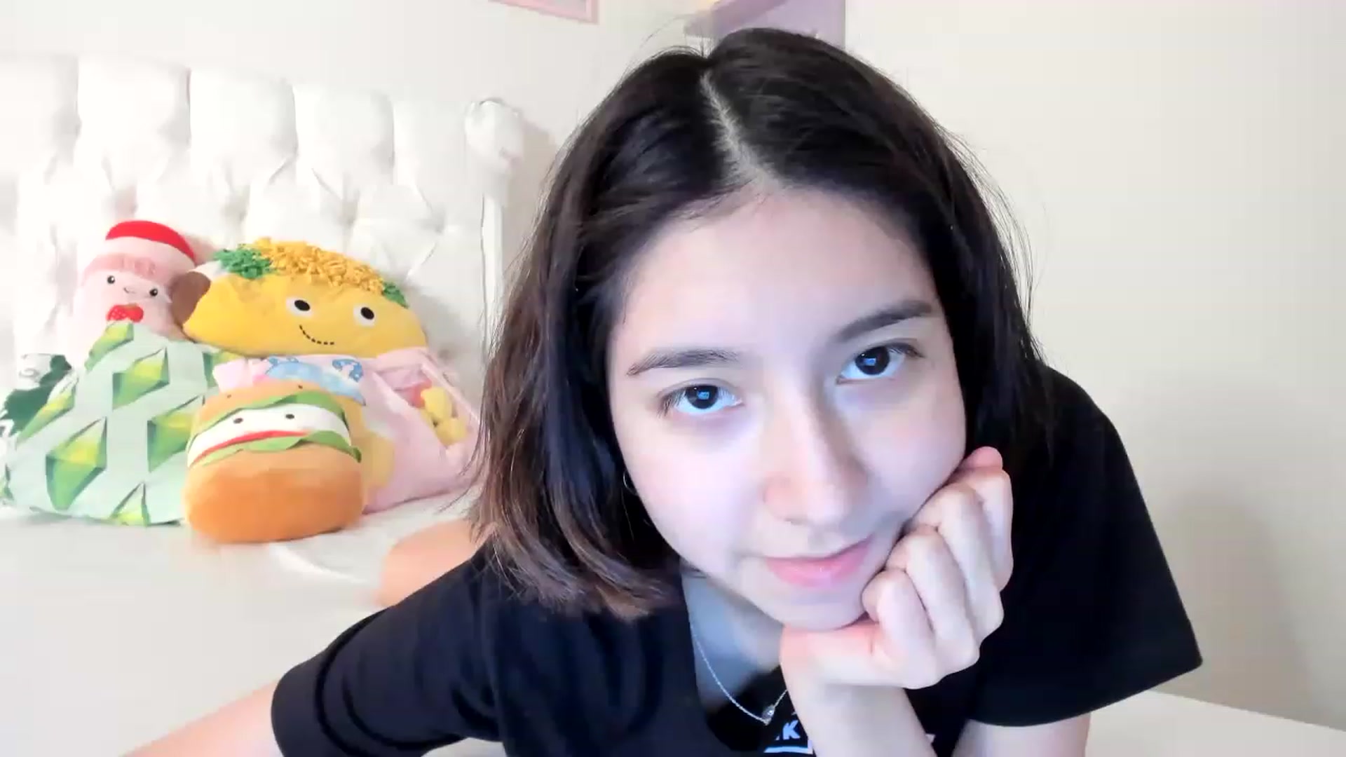 Gallery image thumbnail from Cherrycute666's myfreecams stream on, 07/11/2023, 03:55 image 9 of 20