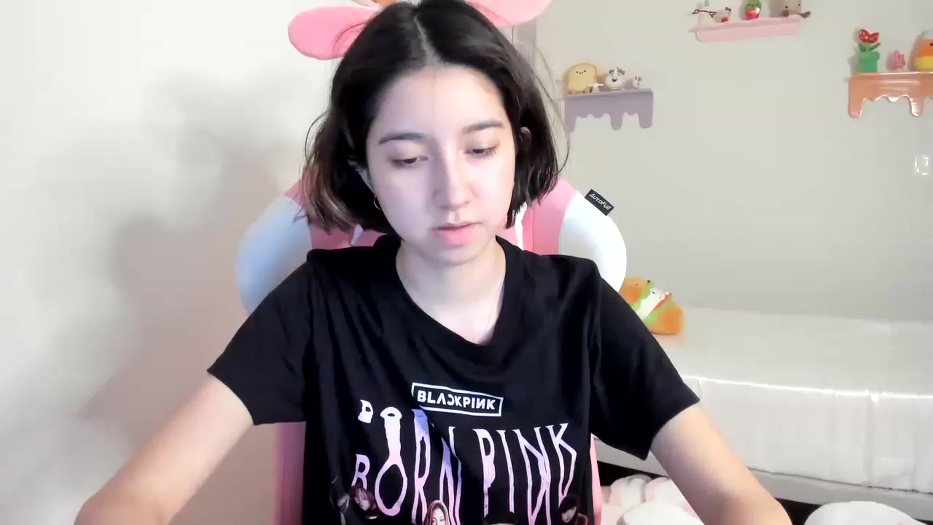Gallery image thumbnail from Cherrycute666's myfreecams stream on, 07/11/2023, 05:45 image 6 of 20