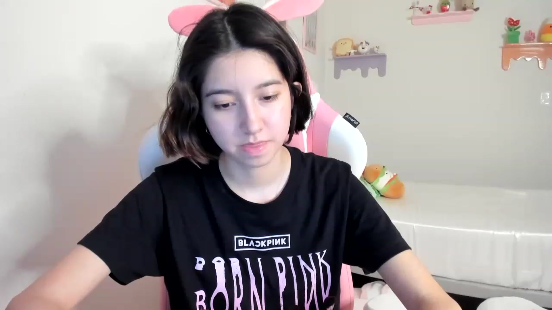 Gallery image thumbnail from Cherrycute666's myfreecams stream on, 07/11/2023, 05:45 image 16 of 20