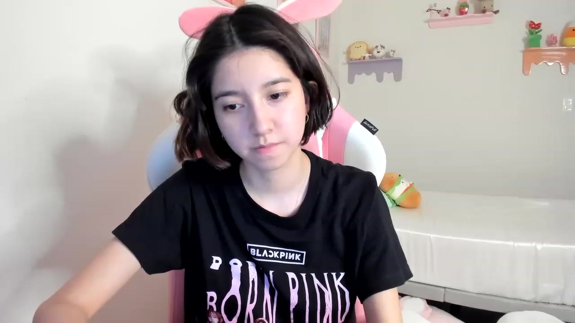 Gallery image thumbnail from Cherrycute666's myfreecams stream on, 07/11/2023, 05:45 image 10 of 20