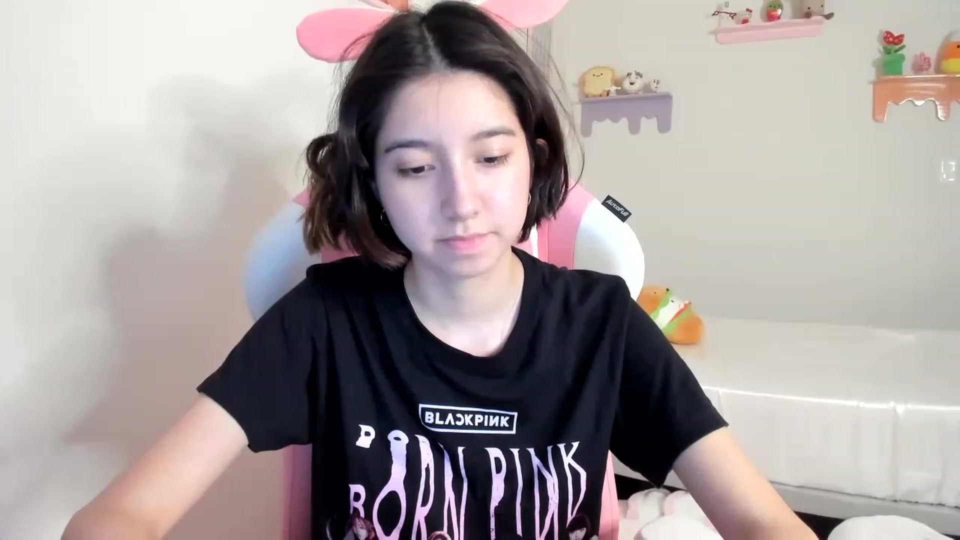 Gallery image thumbnail from Cherrycute666's myfreecams stream on, 07/11/2023, 05:45 image 9 of 20