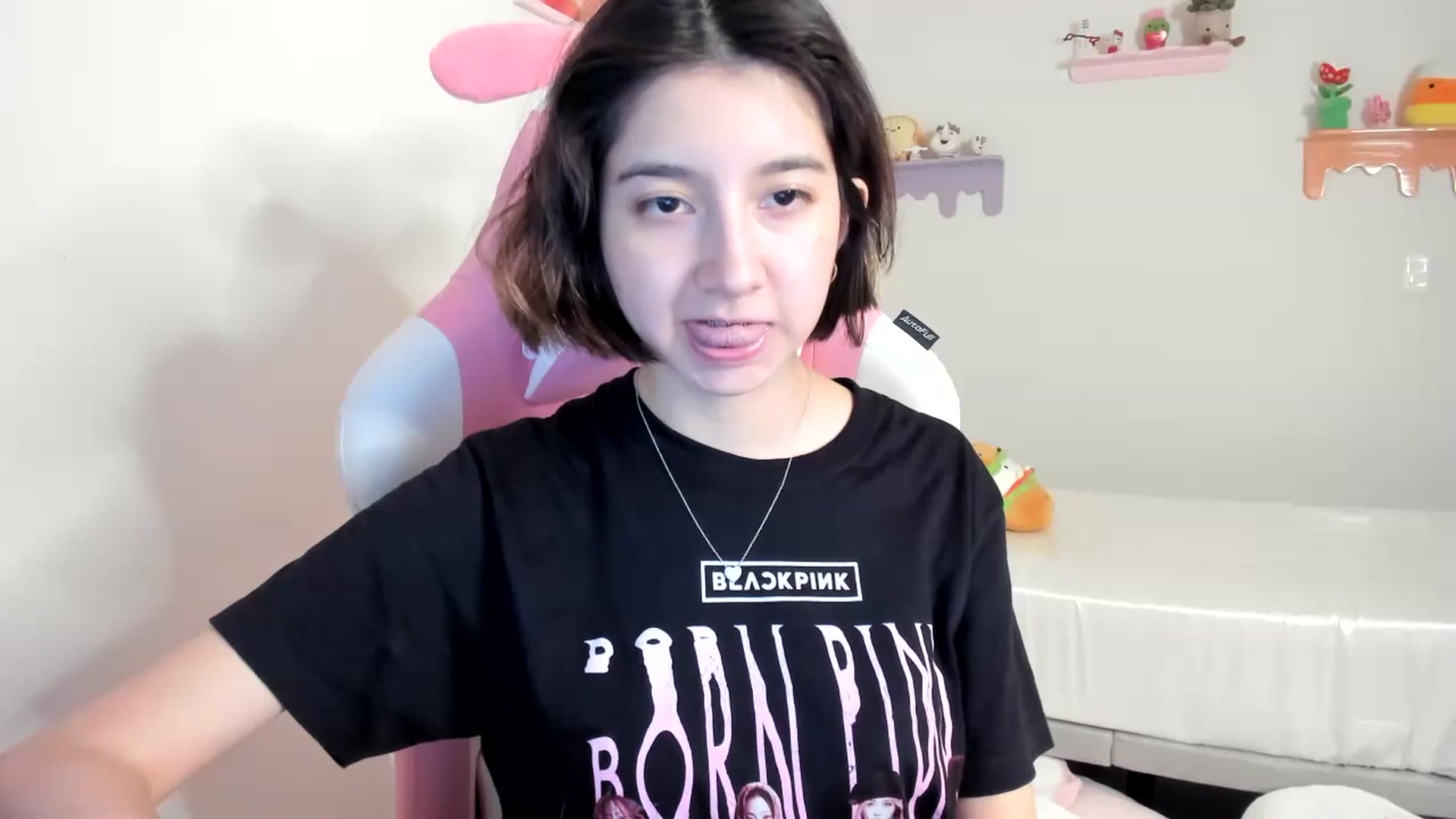 Gallery image thumbnail from Cherrycute666's myfreecams stream on, 07/11/2023, 09:14 image 14 of 20