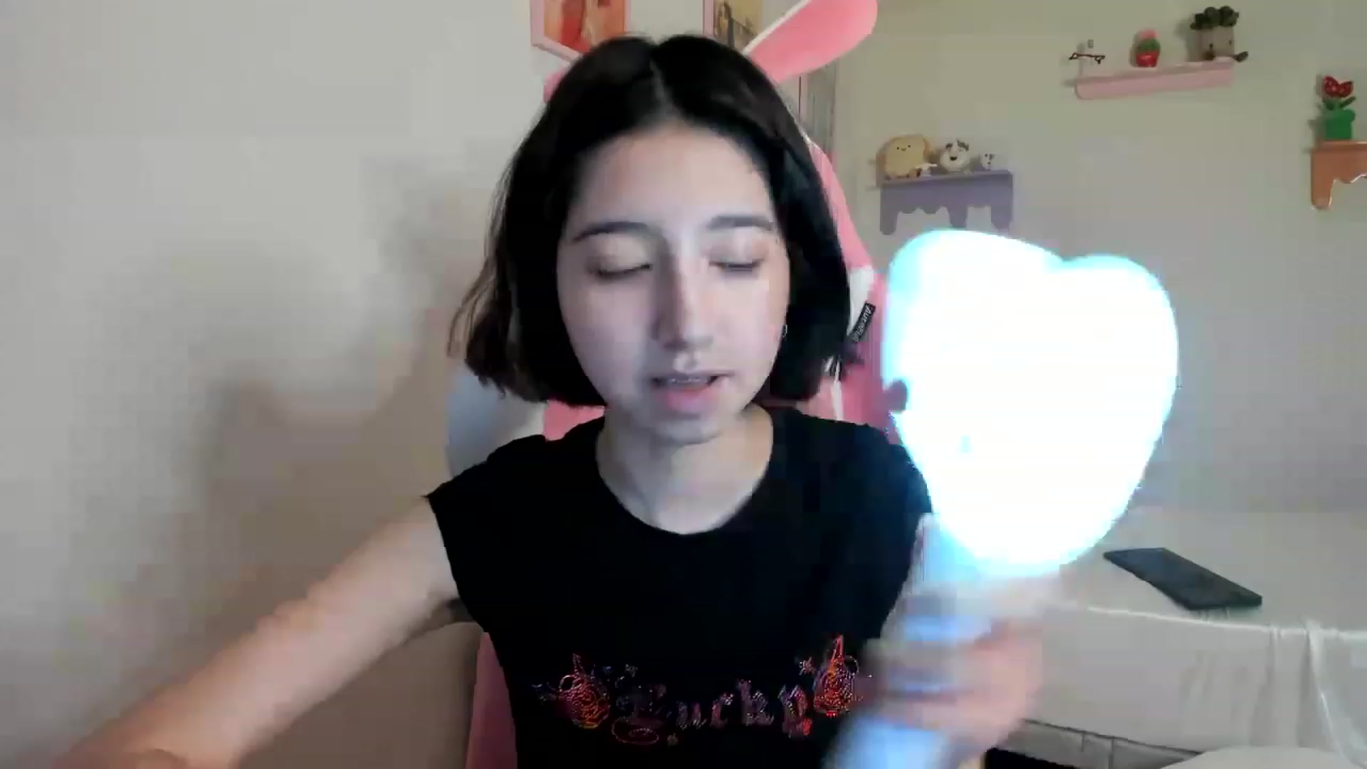 Gallery image thumbnail from Cherrycute666's myfreecams stream on, 07/12/2023, 03:06 image 8 of 20