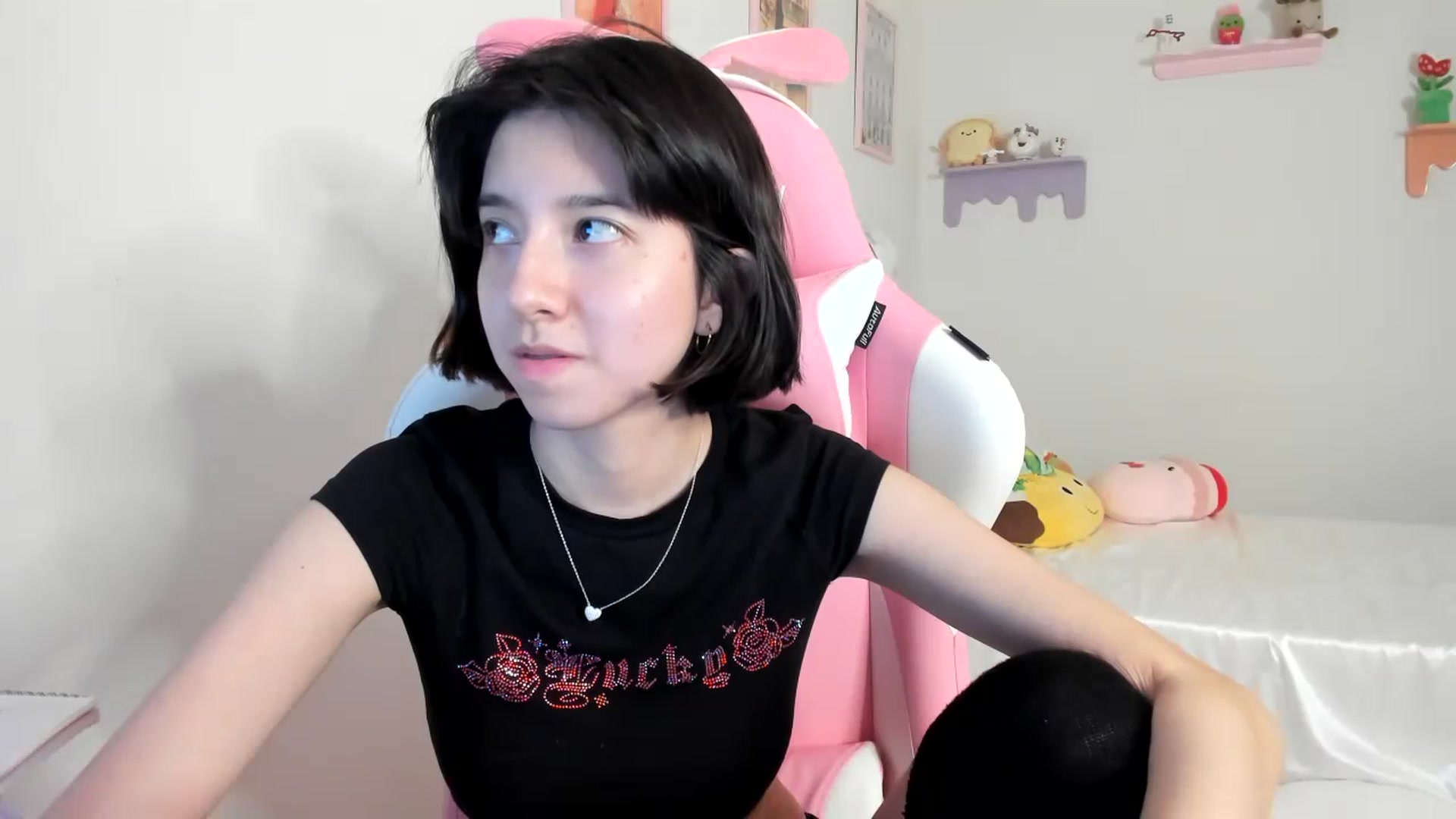 Gallery image thumbnail from Cherrycute666's myfreecams stream on, 07/12/2023, 07:49 image 11 of 20
