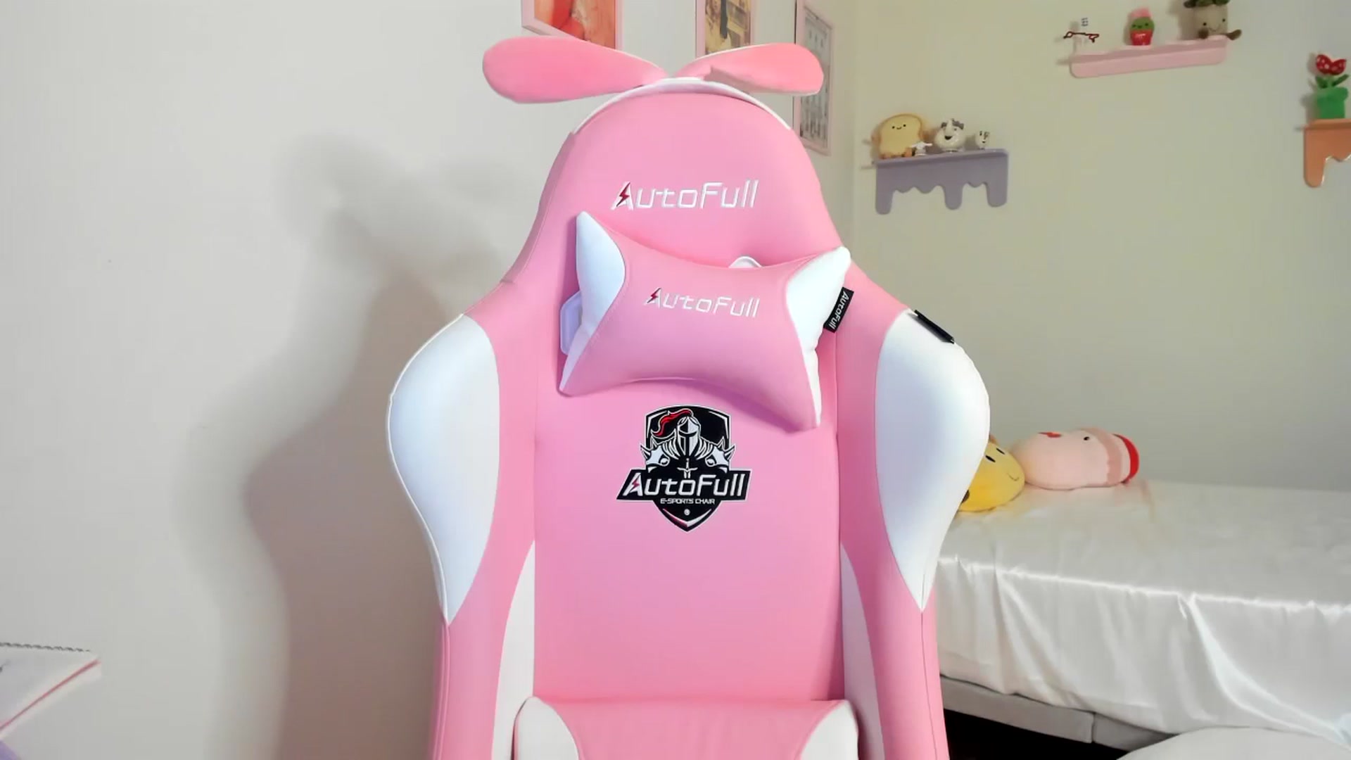 Gallery image thumbnail from Cherrycute666's myfreecams stream on, 07/12/2023, 07:49 image 16 of 20