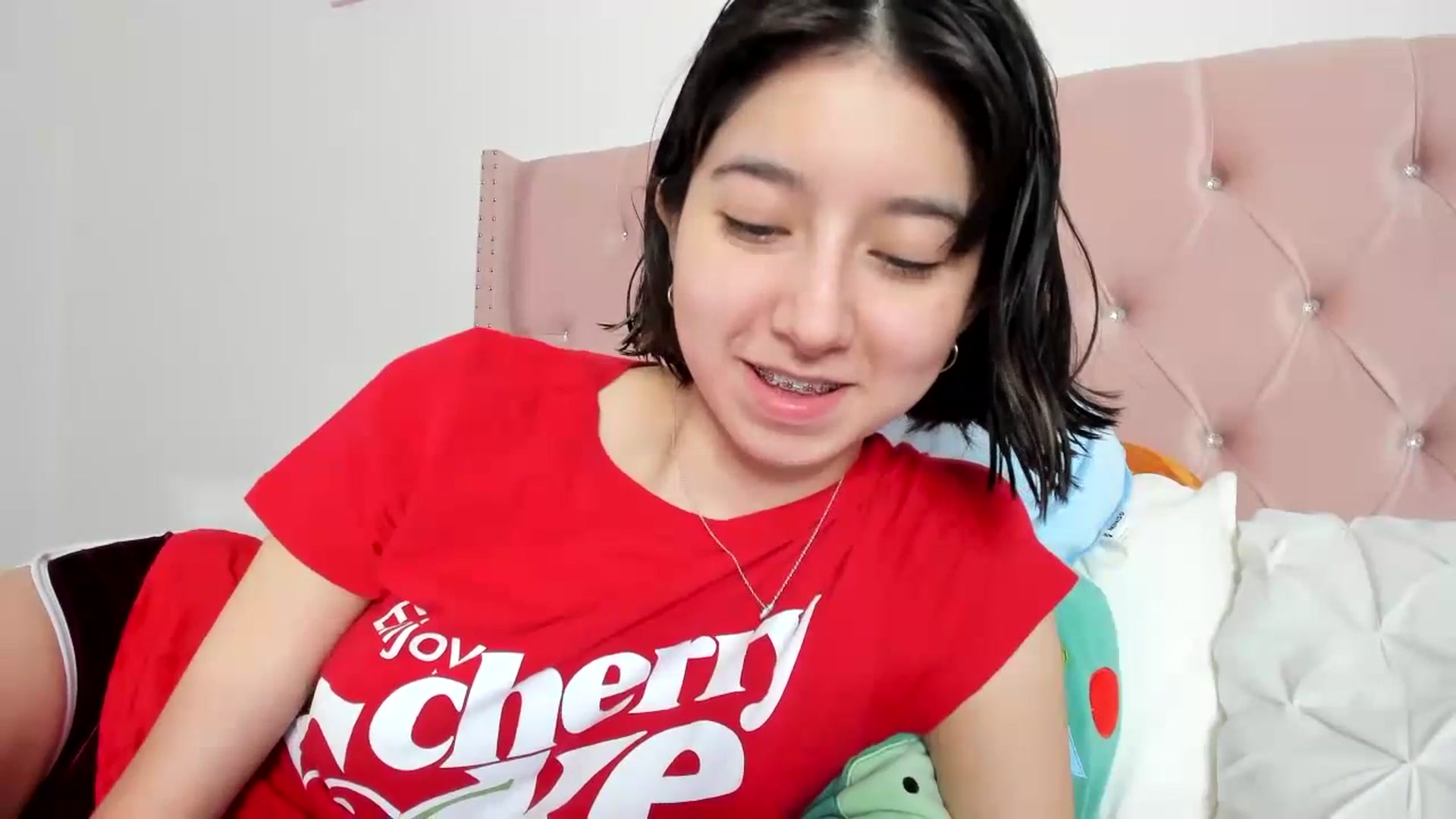 Gallery image thumbnail from Cherrycute666's myfreecams stream on, 07/12/2023, 10:07 image 20 of 20