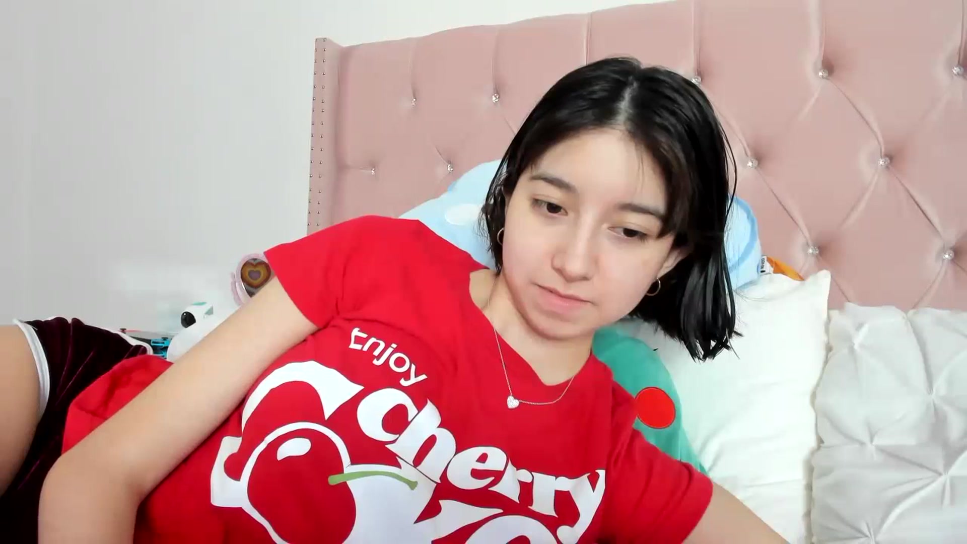 Gallery image thumbnail from Cherrycute666's myfreecams stream on, 07/12/2023, 10:07 image 3 of 20