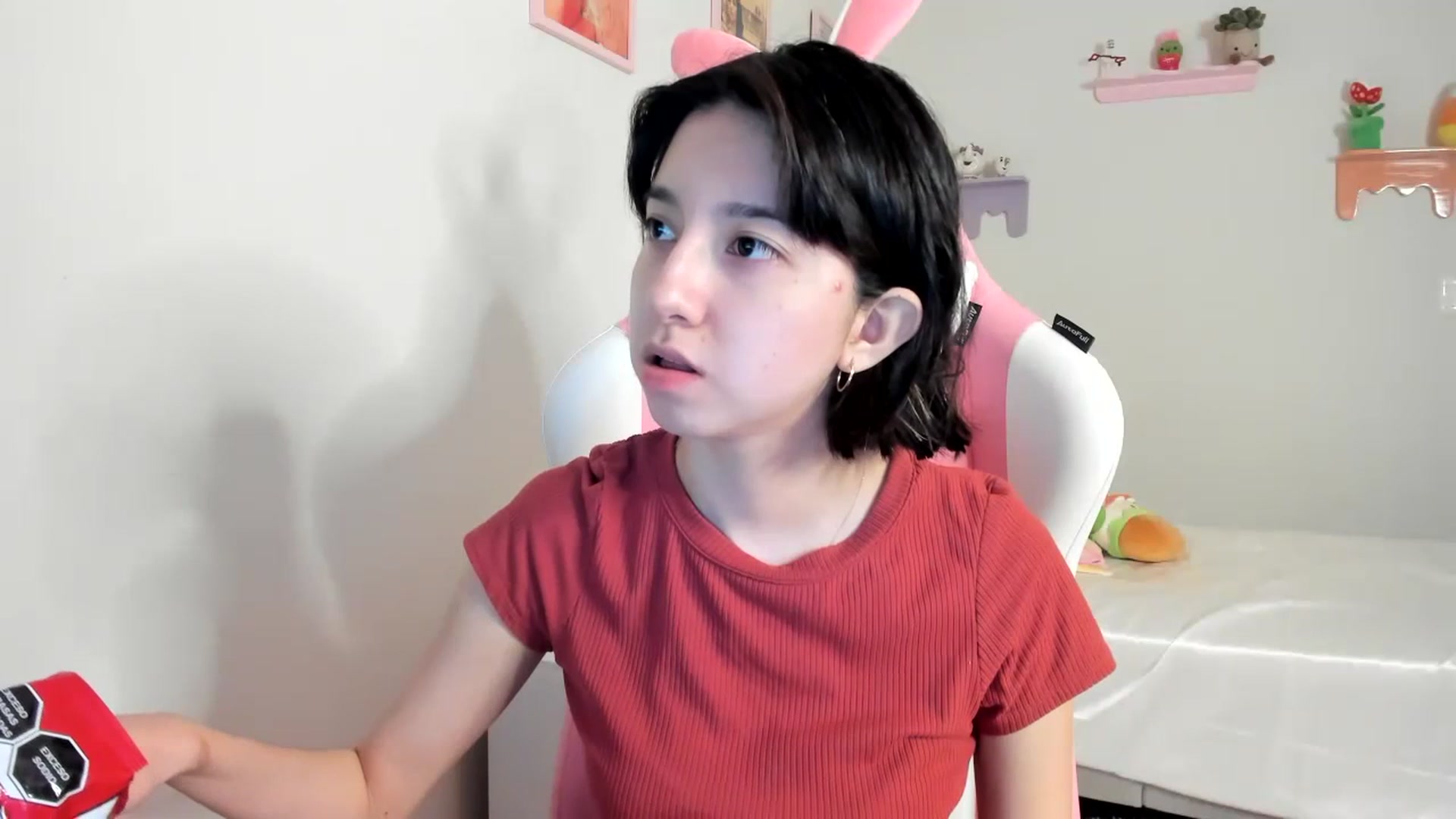 Gallery image thumbnail from Cherrycute666's myfreecams stream on, 07/13/2023, 07:41 image 14 of 20