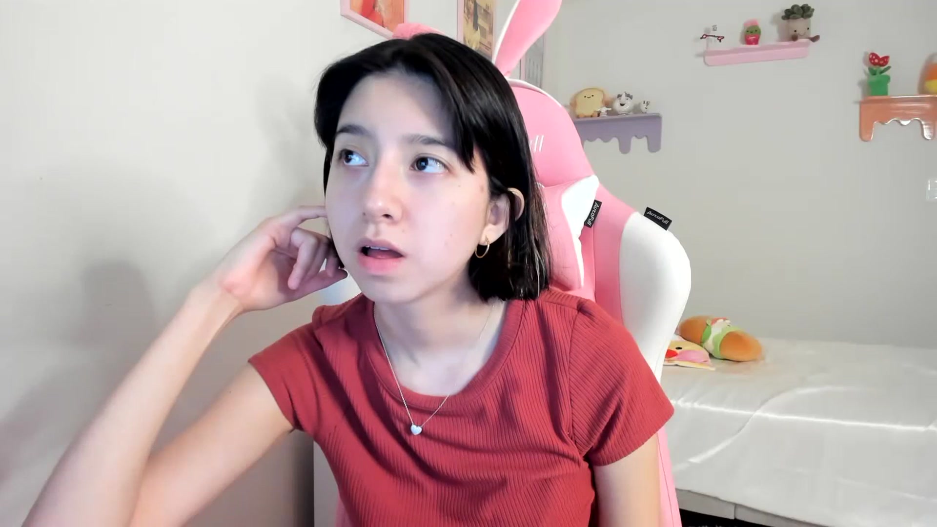 Gallery image thumbnail from Cherrycute666's myfreecams stream on, 07/13/2023, 07:41 image 16 of 20