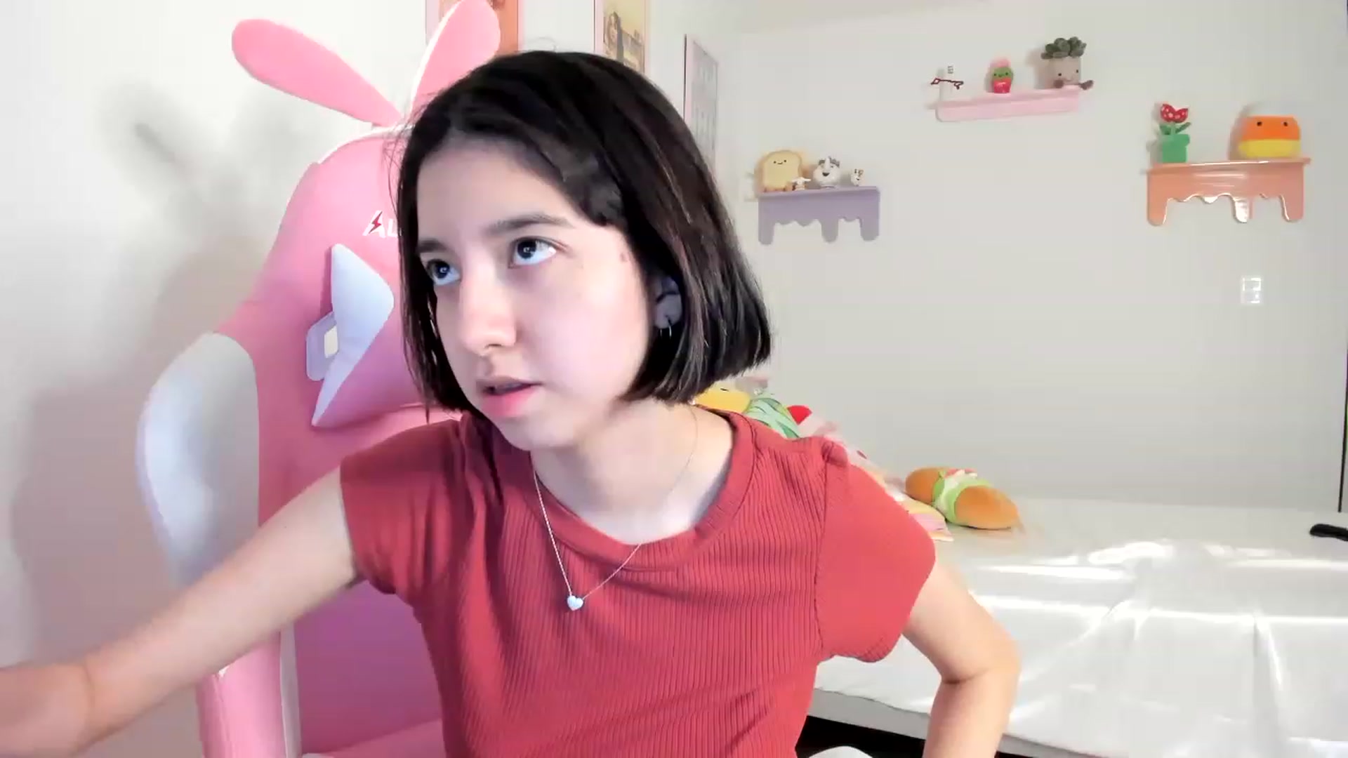 Gallery image thumbnail from Cherrycute666's myfreecams stream on, 07/14/2023, 24:05 image 14 of 20