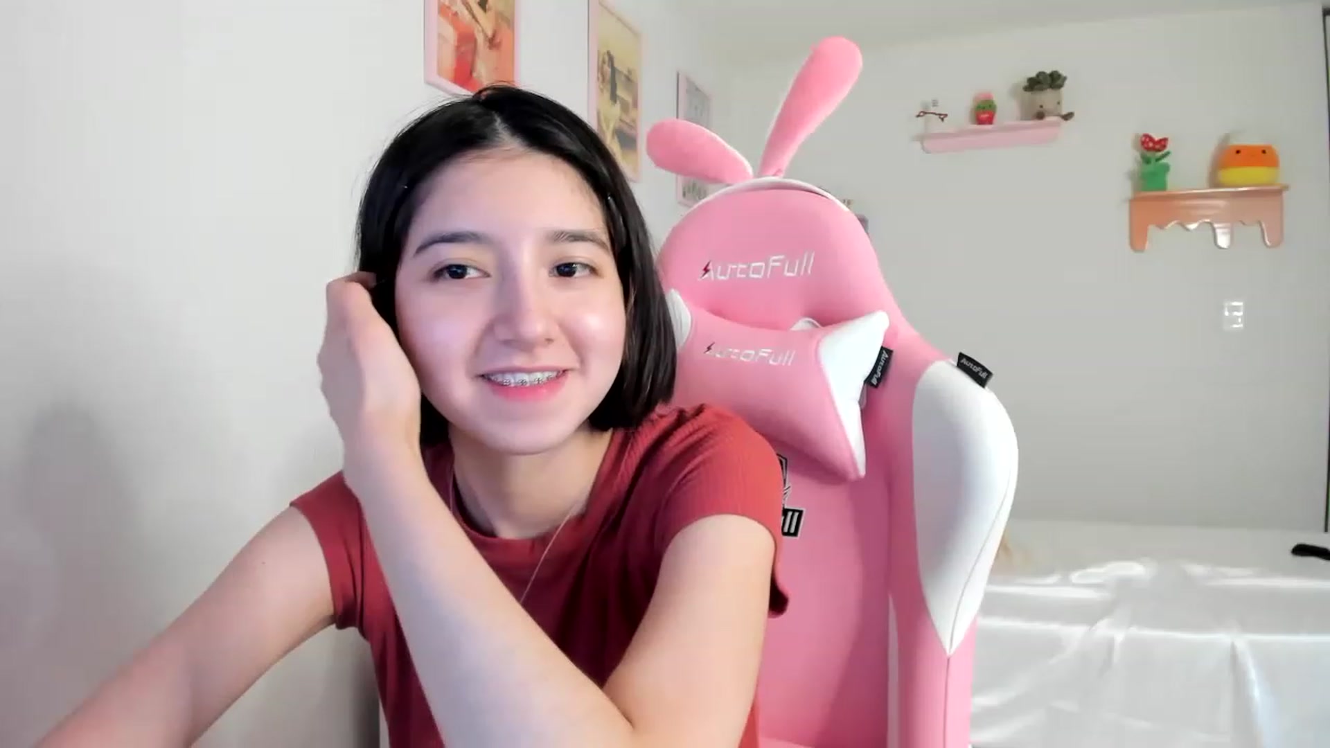 Gallery image thumbnail from Cherrycute666's myfreecams stream on, 07/14/2023, 24:05 image 5 of 20