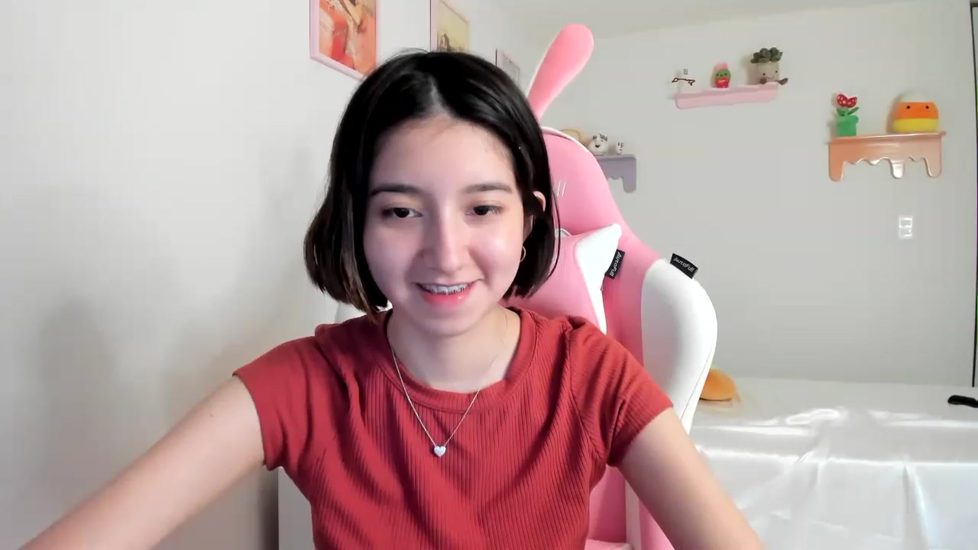 Gallery image thumbnail from Cherrycute666's myfreecams stream on, 07/14/2023, 24:05 image 6 of 20