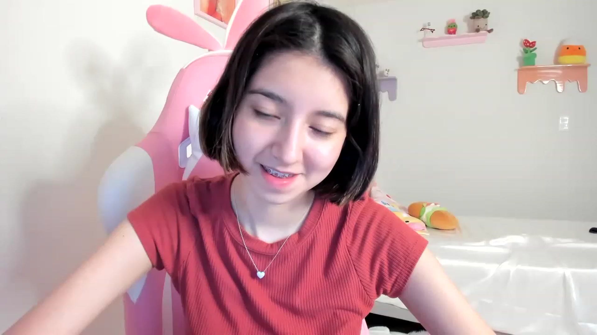 Gallery image thumbnail from Cherrycute666's myfreecams stream on, 07/14/2023, 24:59 image 8 of 20