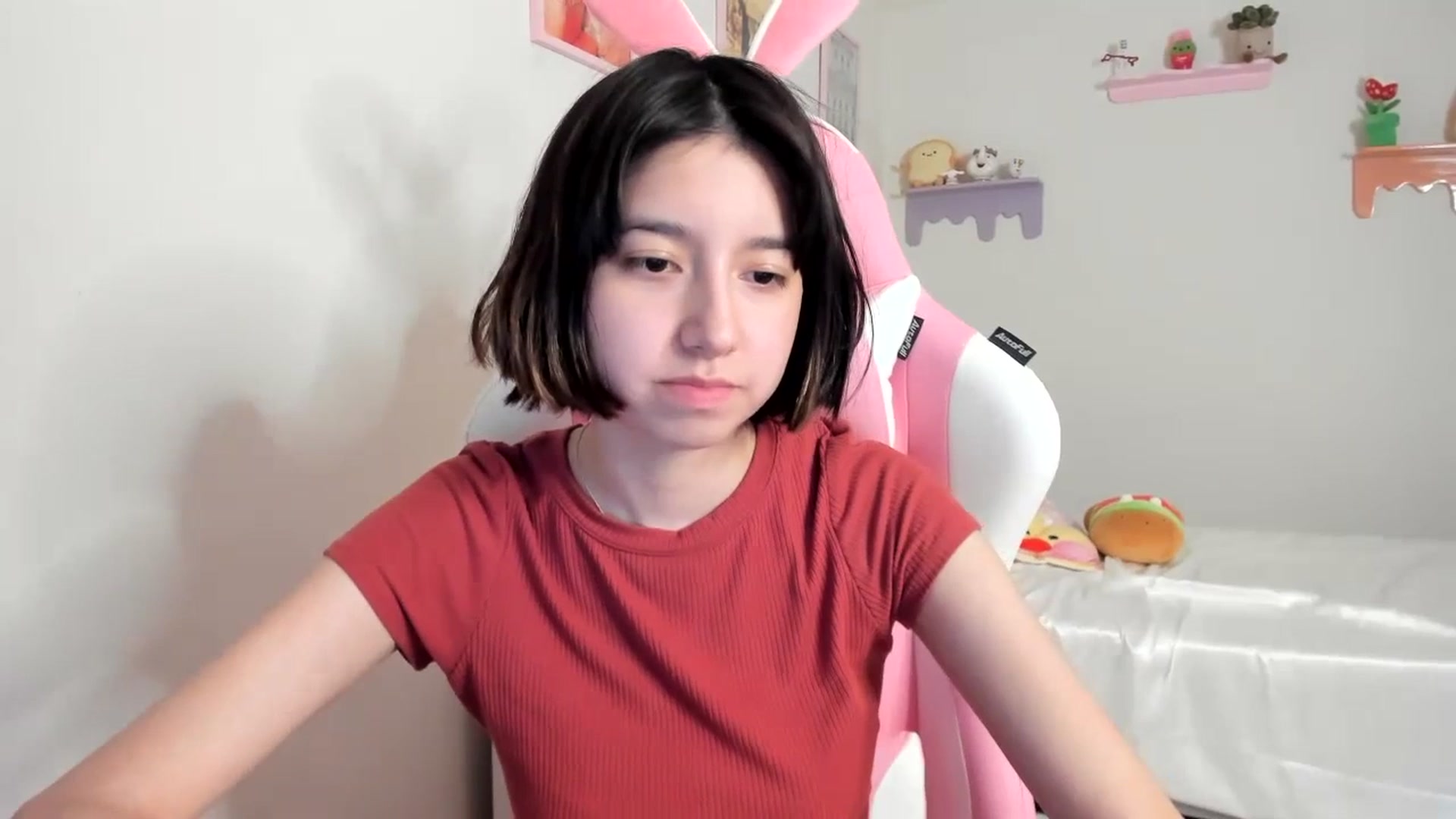 Gallery image thumbnail from Cherrycute666's myfreecams stream on, 07/14/2023, 06:26 image 10 of 20