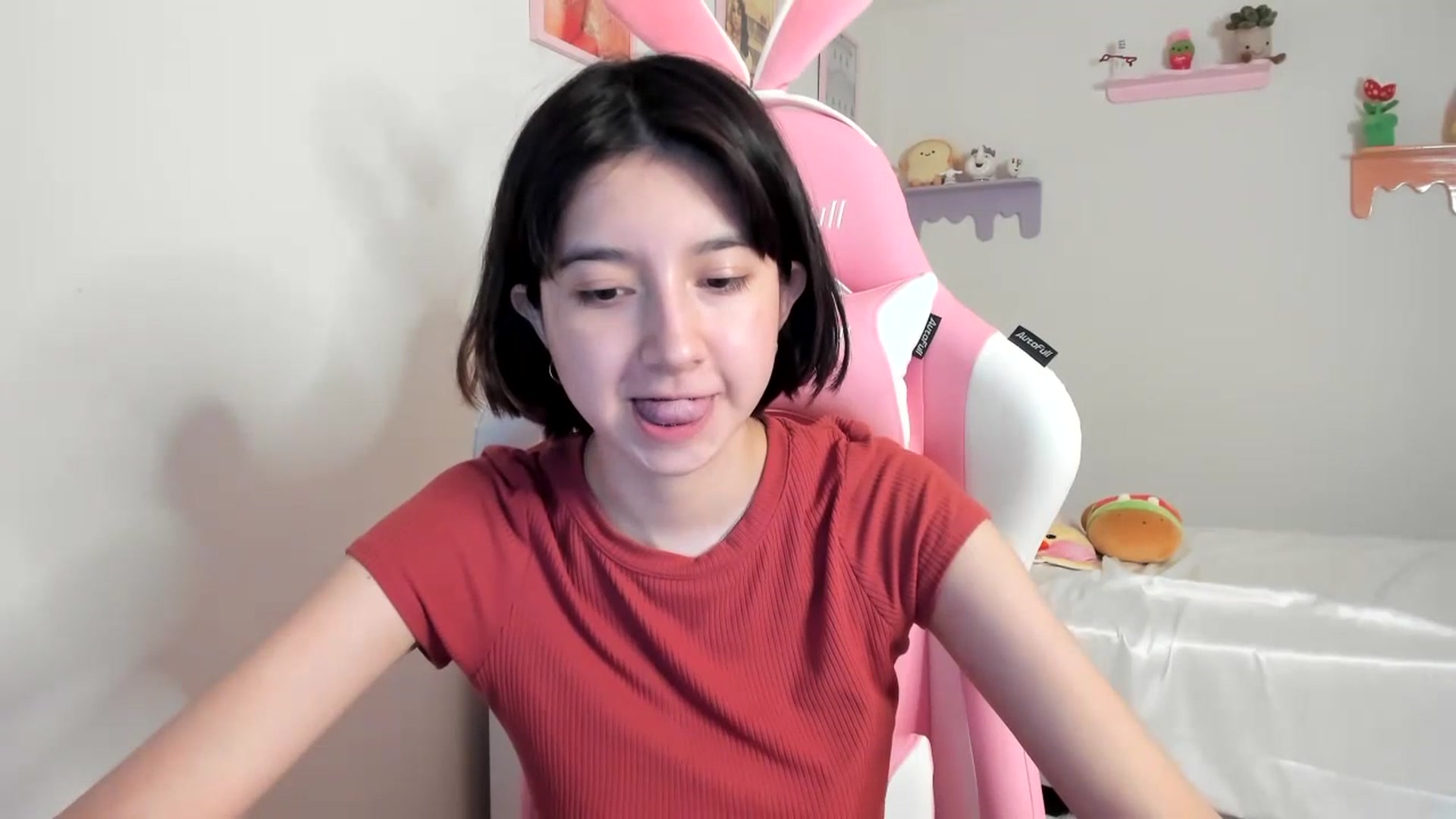Gallery image thumbnail from Cherrycute666's myfreecams stream on, 07/14/2023, 06:26 image 17 of 20