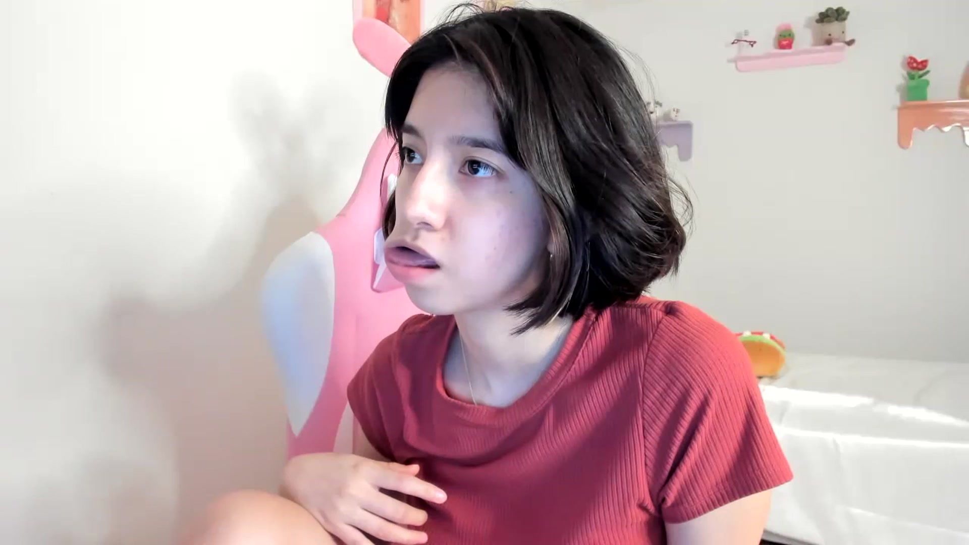Gallery image thumbnail from Cherrycute666's myfreecams stream on, 07/14/2023, 08:07 image 1 of 20
