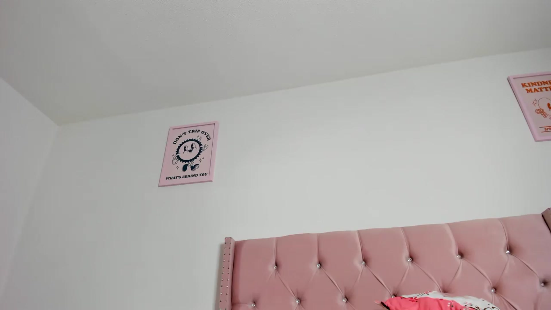 Gallery image thumbnail from Cherrycute666's myfreecams stream on, 07/14/2023, 10:23 image 10 of 20
