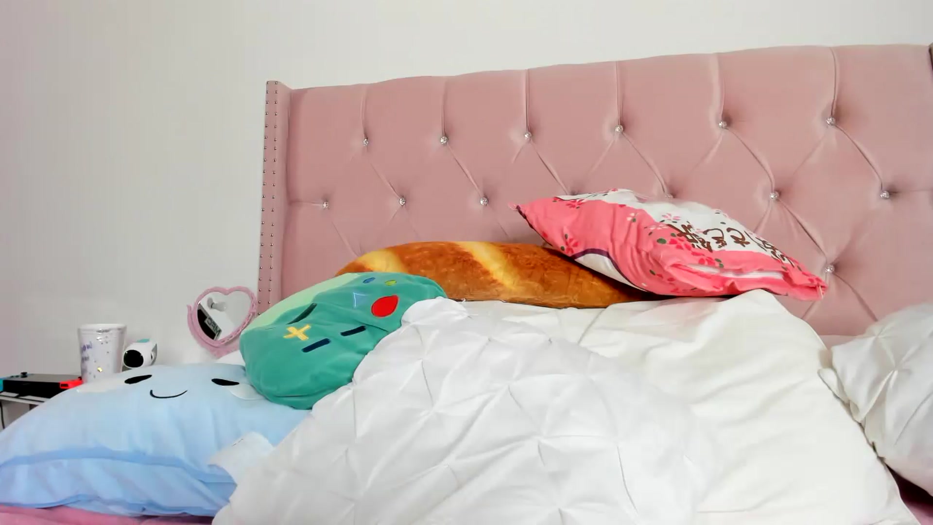 Gallery image thumbnail from Cherrycute666's myfreecams stream on, 07/14/2023, 10:23 image 15 of 20