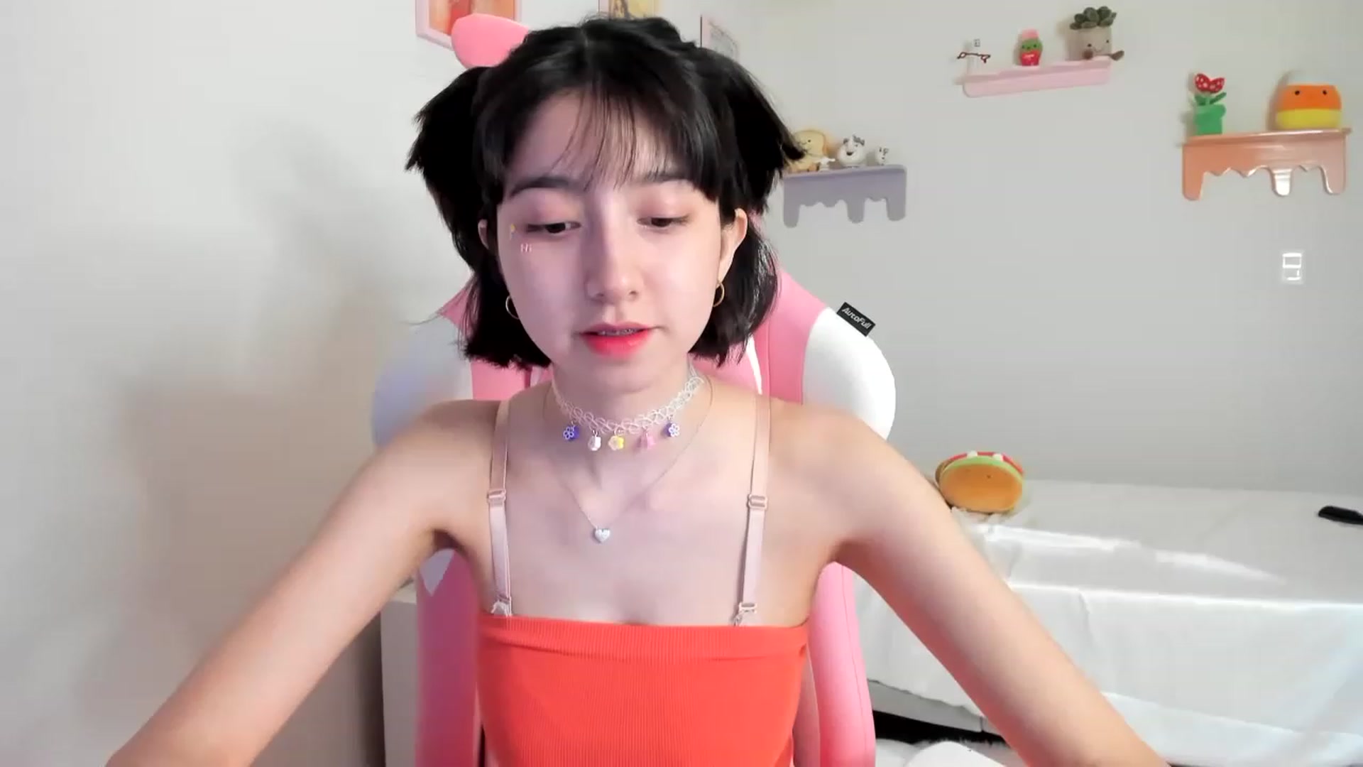 Gallery image thumbnail from Cherrycute666's myfreecams stream on, 07/14/2023, 23:35 image 1 of 20