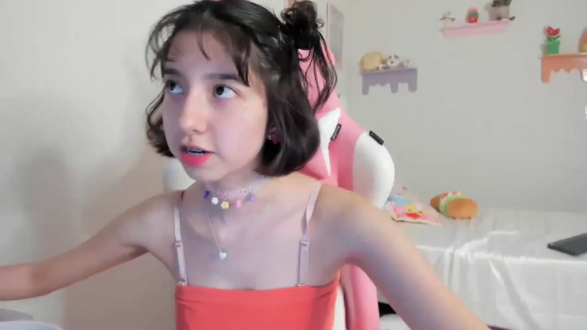 Gallery image thumbnail from Cherrycute666's myfreecams stream on, 07/15/2023, 01:09 image 3 of 20