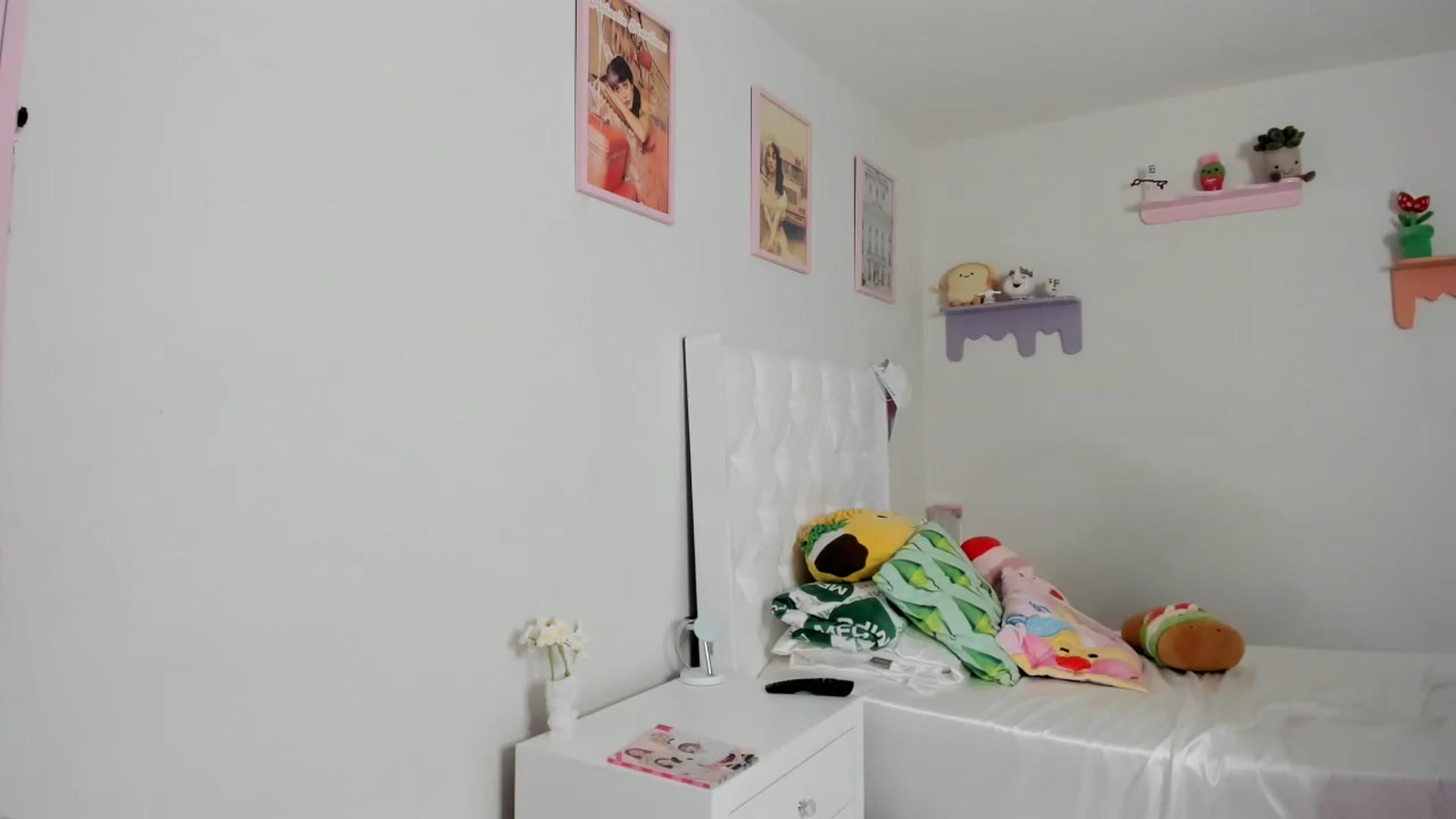 Gallery image thumbnail from Cherrycute666's myfreecams stream on, 07/15/2023, 01:09 image 2 of 20