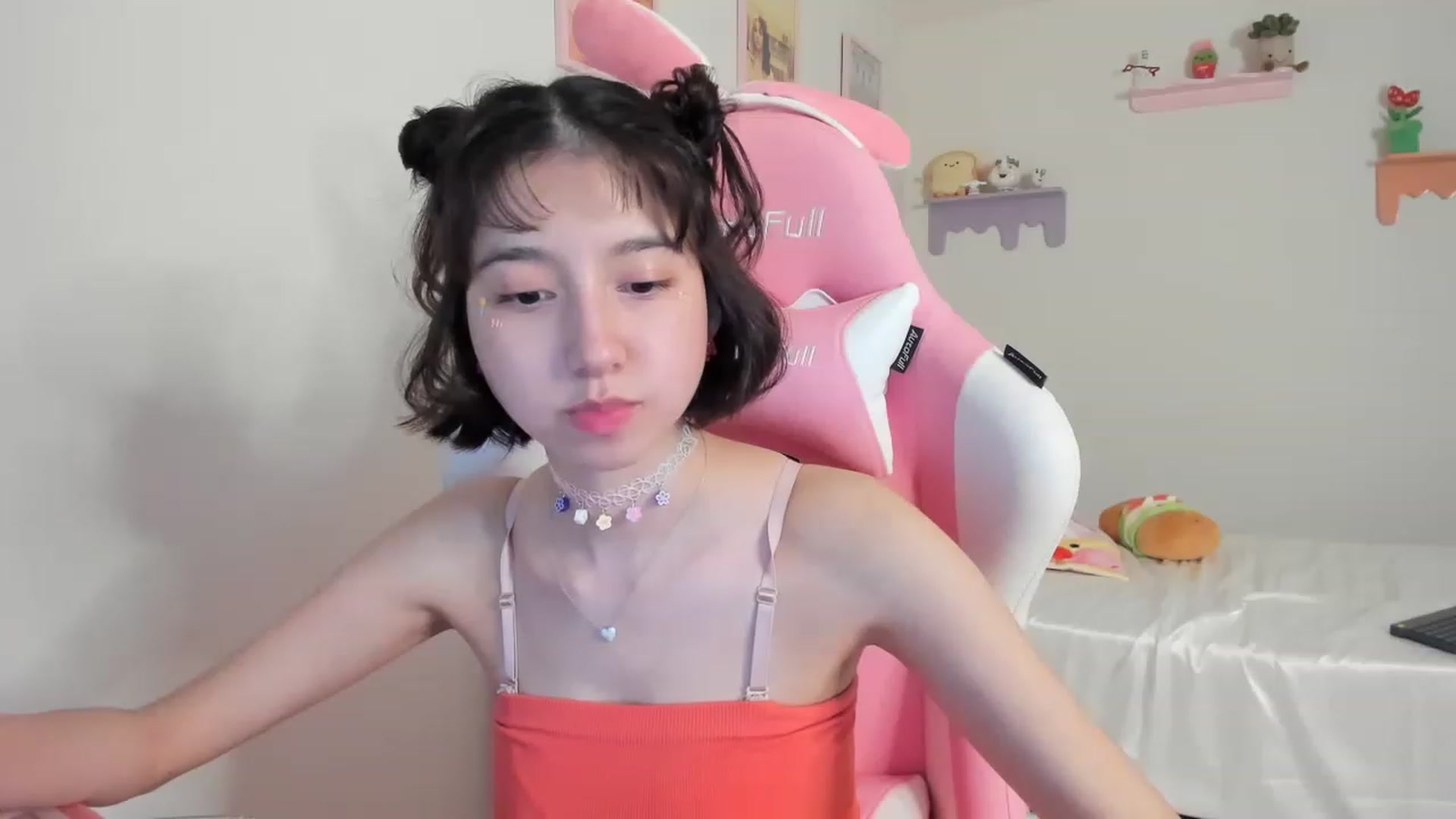 Gallery image thumbnail from Cherrycute666's myfreecams stream on, 07/15/2023, 01:09 image 13 of 20