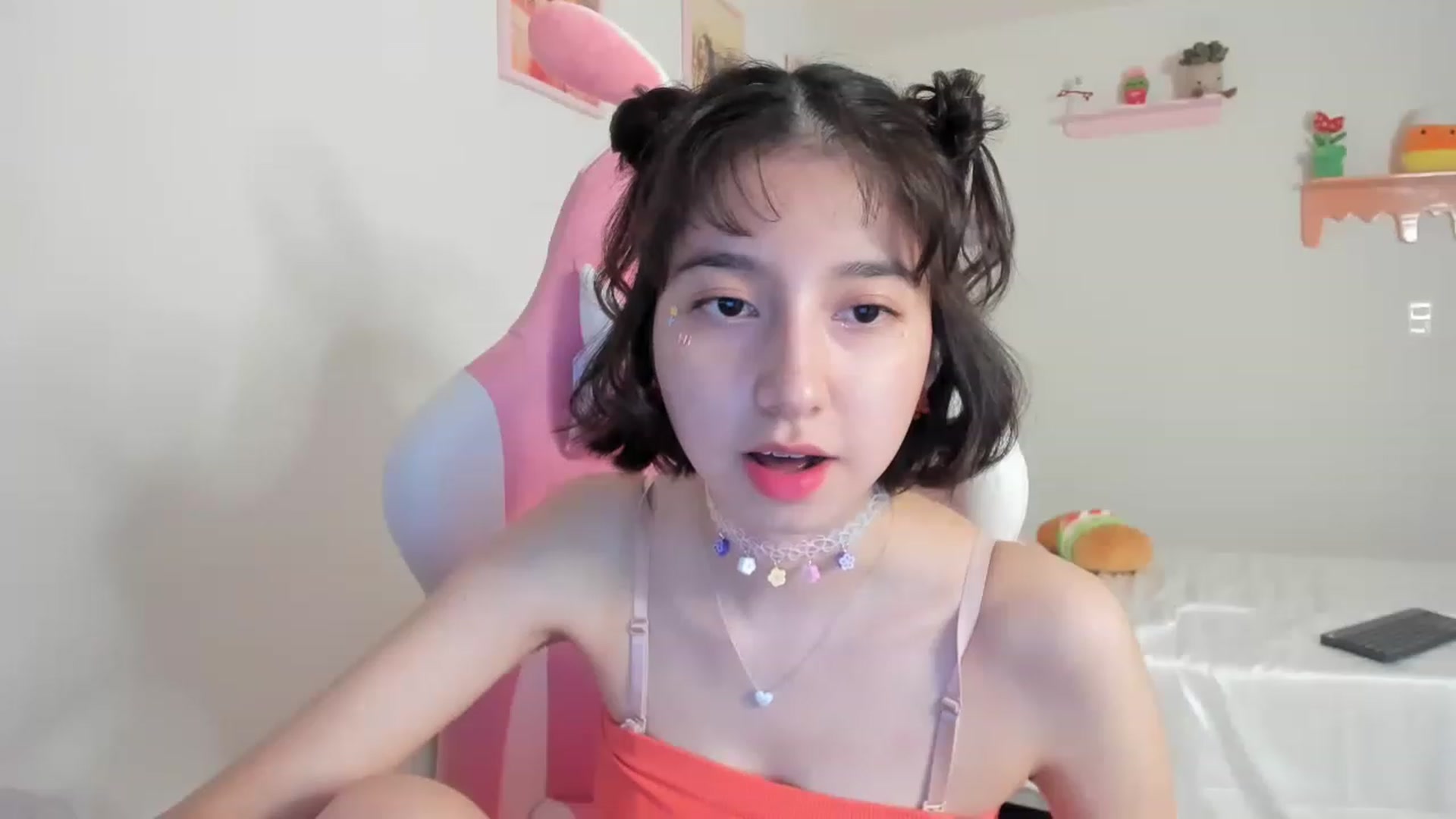 Gallery image thumbnail from Cherrycute666's myfreecams stream on, 07/15/2023, 01:09 image 4 of 20