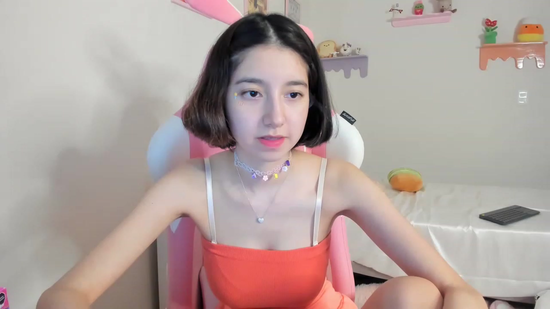 Gallery image thumbnail from Cherrycute666's myfreecams stream on, 07/15/2023, 06:40 image 13 of 20
