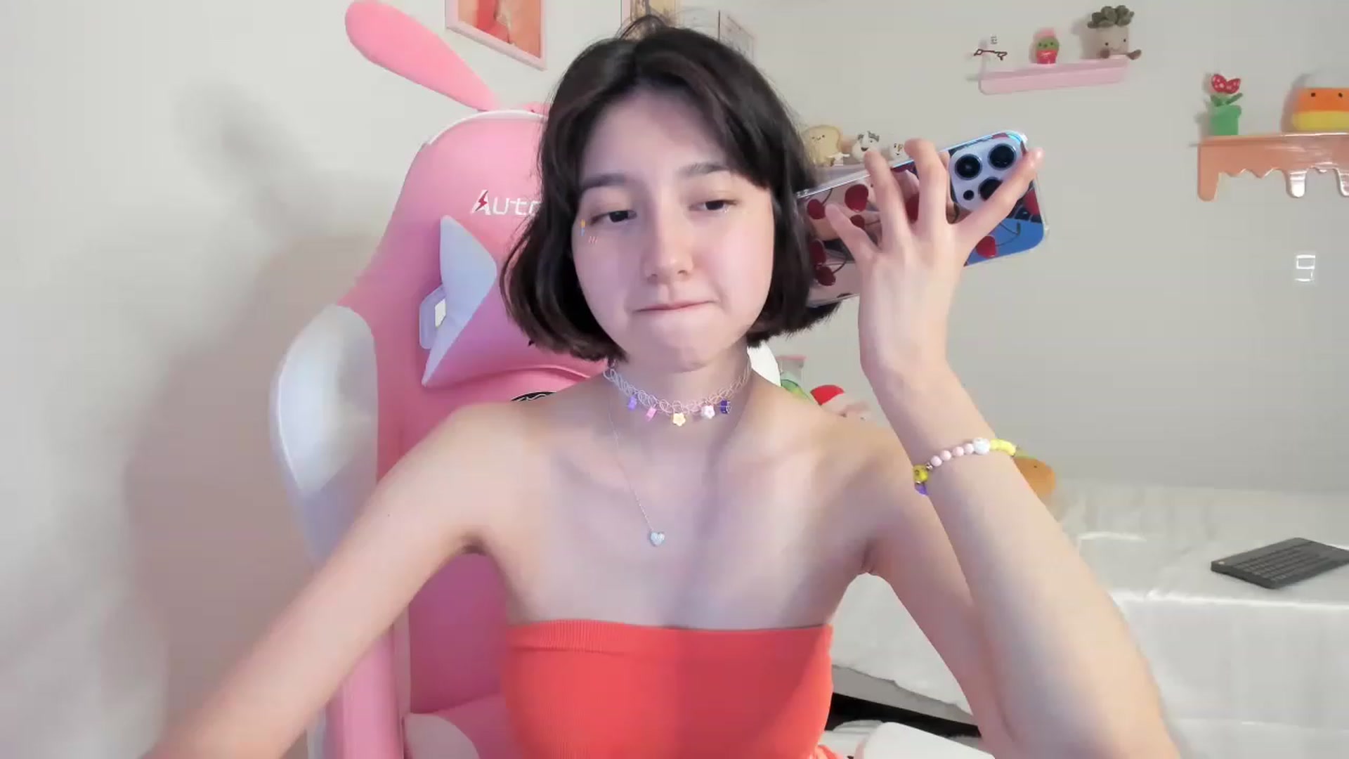 Gallery image thumbnail from Cherrycute666's myfreecams stream on, 07/15/2023, 06:40 image 1 of 20