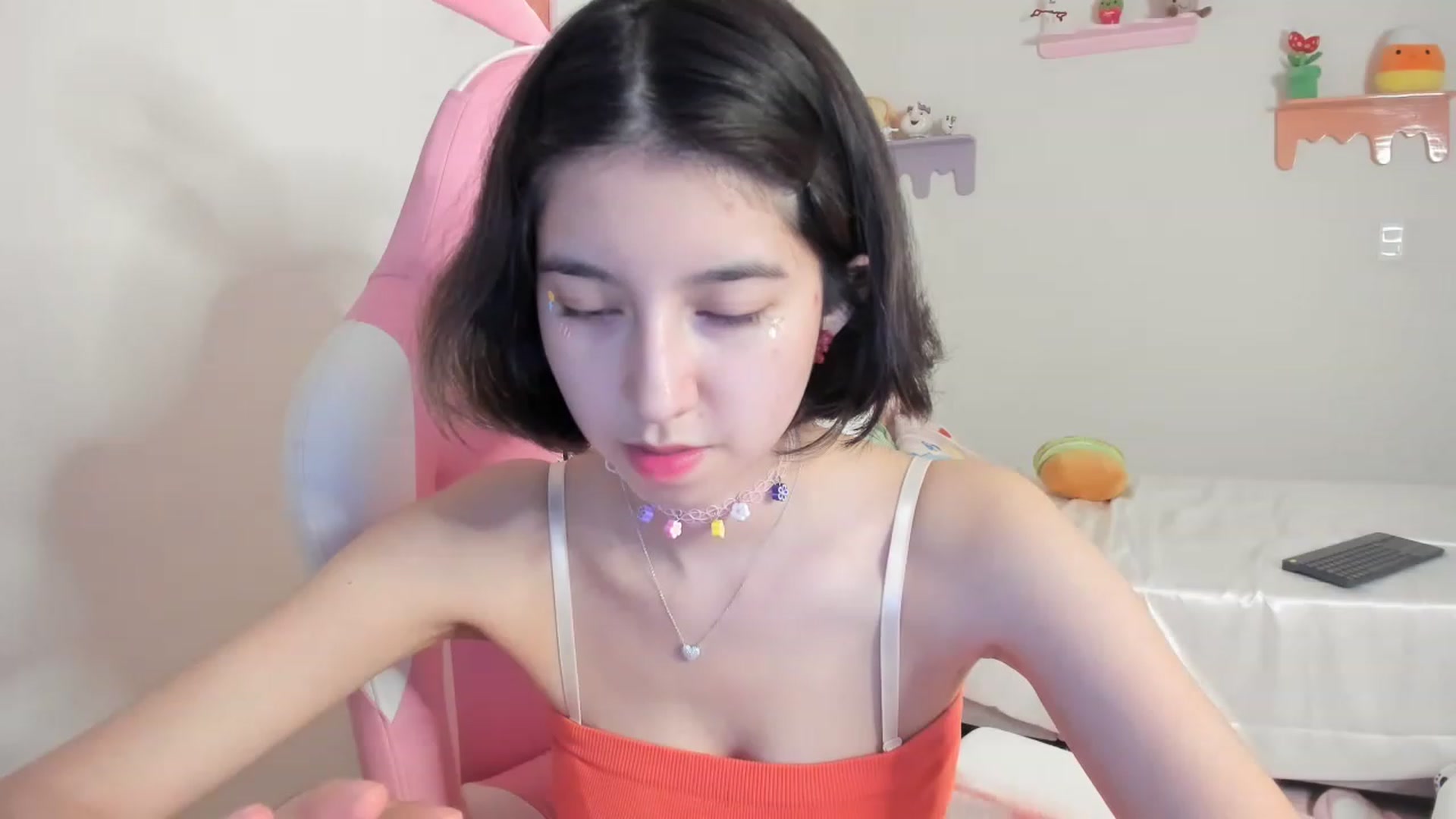 Gallery image thumbnail from Cherrycute666's myfreecams stream on, 07/15/2023, 06:40 image 10 of 20