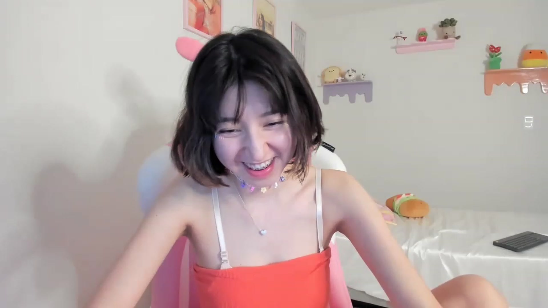 Gallery image thumbnail from Cherrycute666's myfreecams stream on, 07/15/2023, 06:40 image 3 of 20