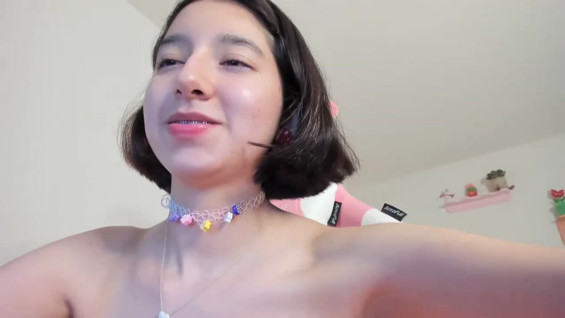 Gallery image thumbnail from Cherrycute666's myfreecams stream on, 07/15/2023, 06:40 image 19 of 20