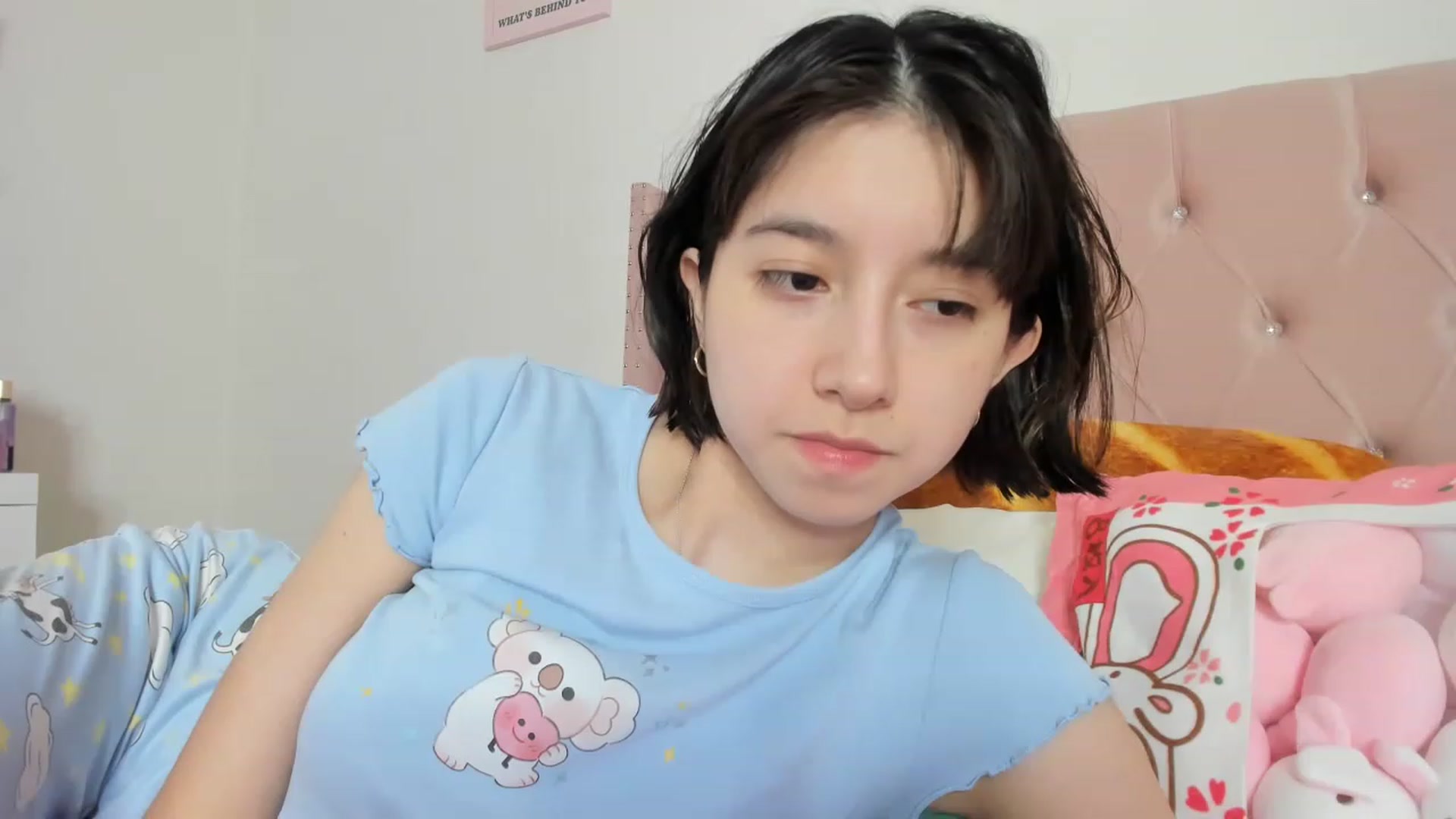 Gallery image thumbnail from Cherrycute666's myfreecams stream on, 07/15/2023, 10:06 image 19 of 20