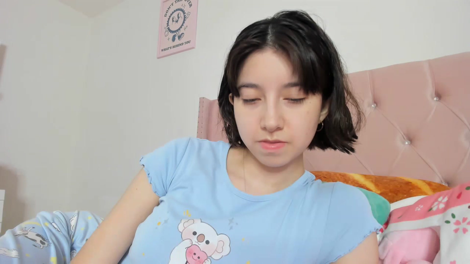 Gallery image thumbnail from Cherrycute666's myfreecams stream on, 07/15/2023, 10:32 image 19 of 20